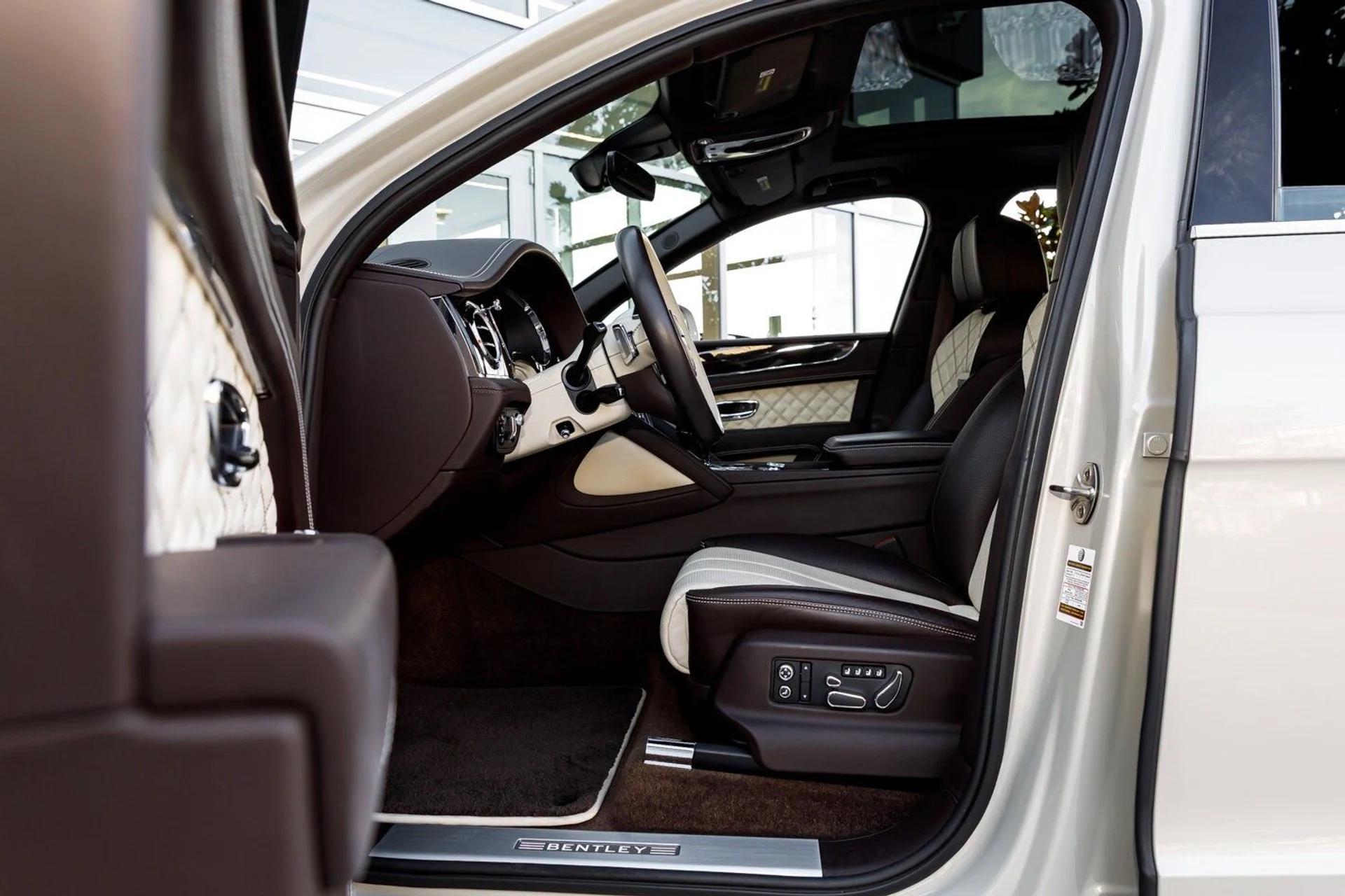 mph033_293562015_8f560d7aaf74534fb5ecb5b4061b5912x_760cdbc4cb