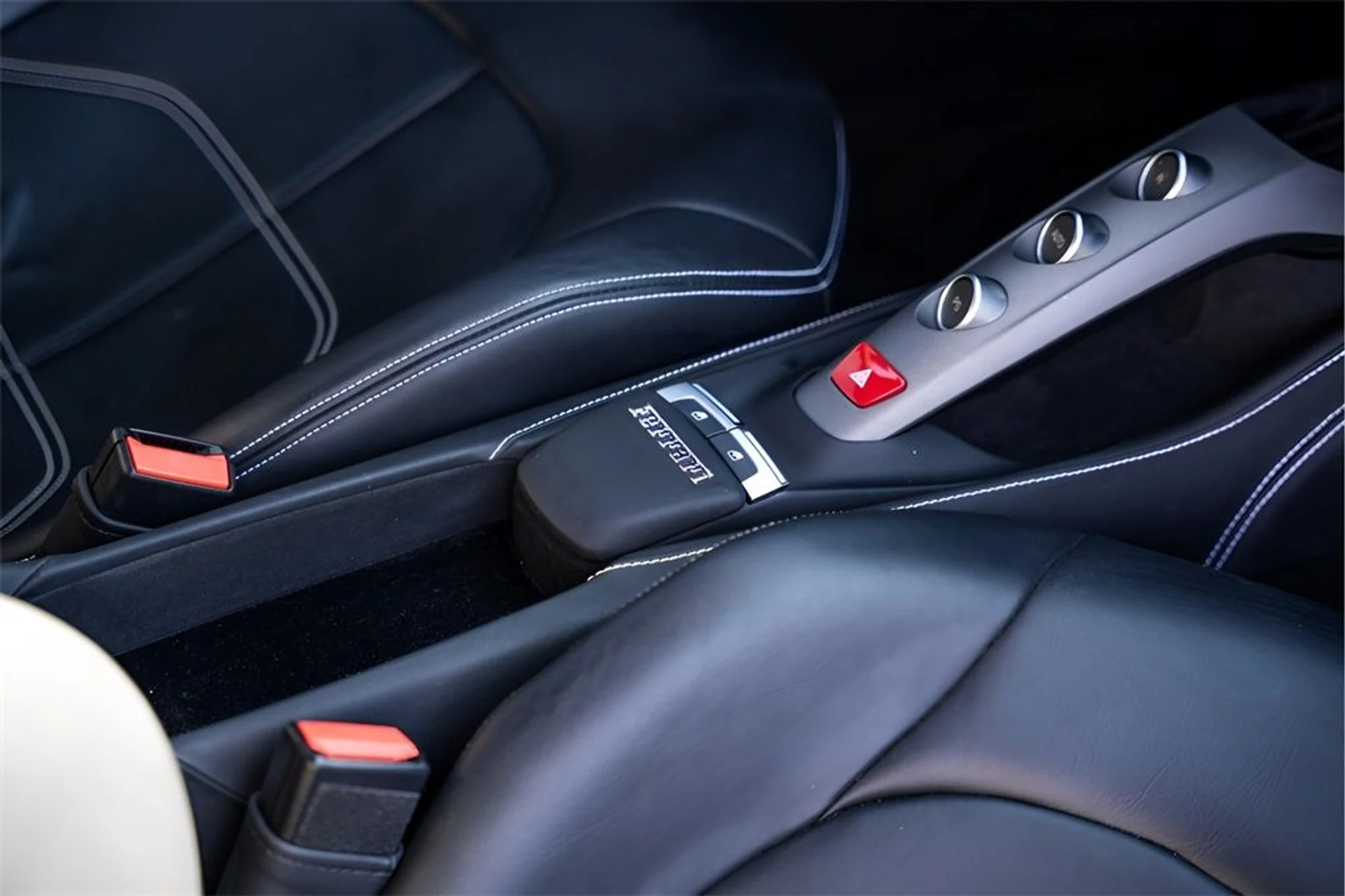 mph033_2939447242_image_35_34b131f334