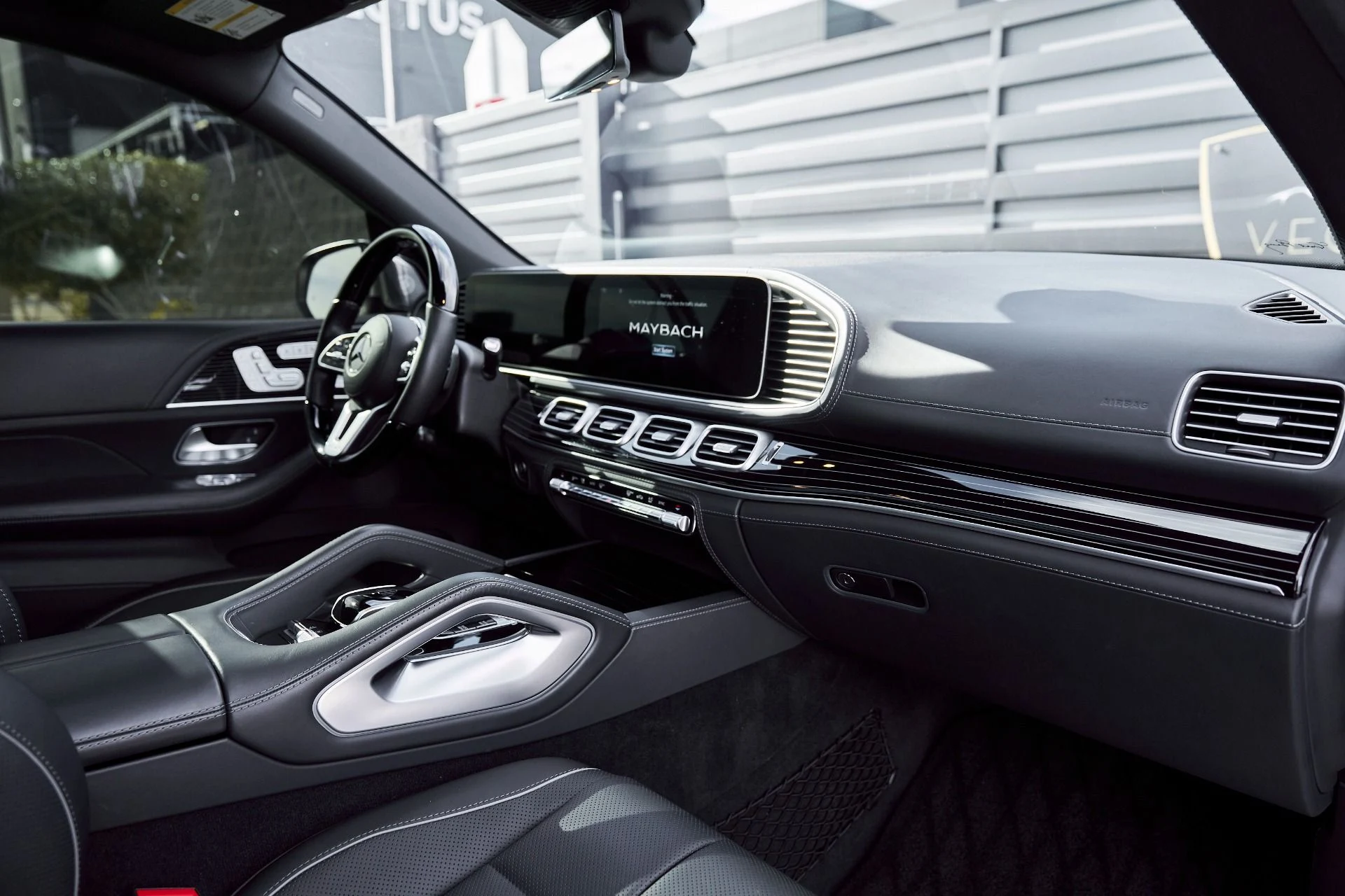 mph033_2961294154_Used_2021_Mercedes_Benz_GLS_Maybach_GLS_600_1768358364_7c45383614