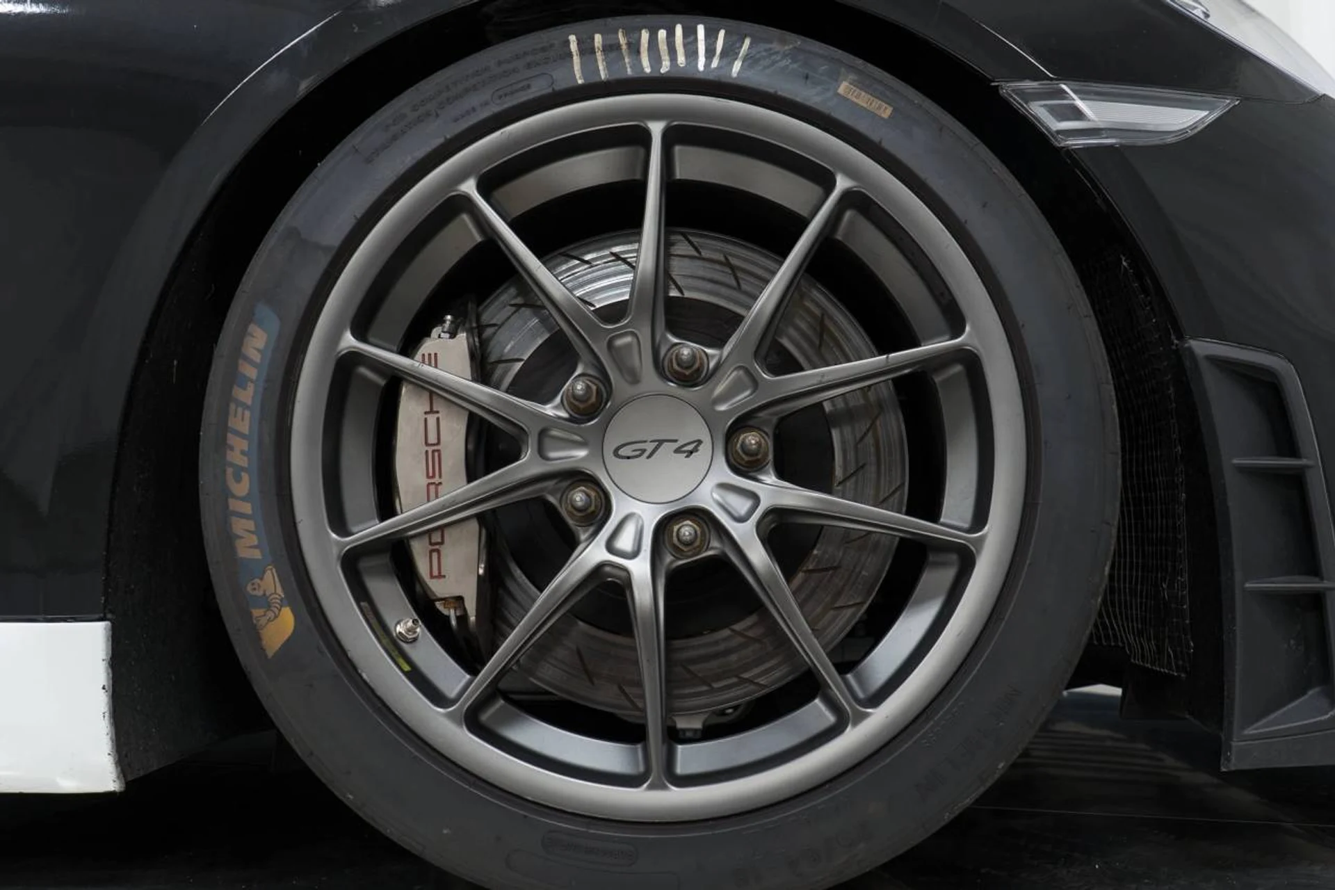 mph033_2975717315_1280_49deb4944a