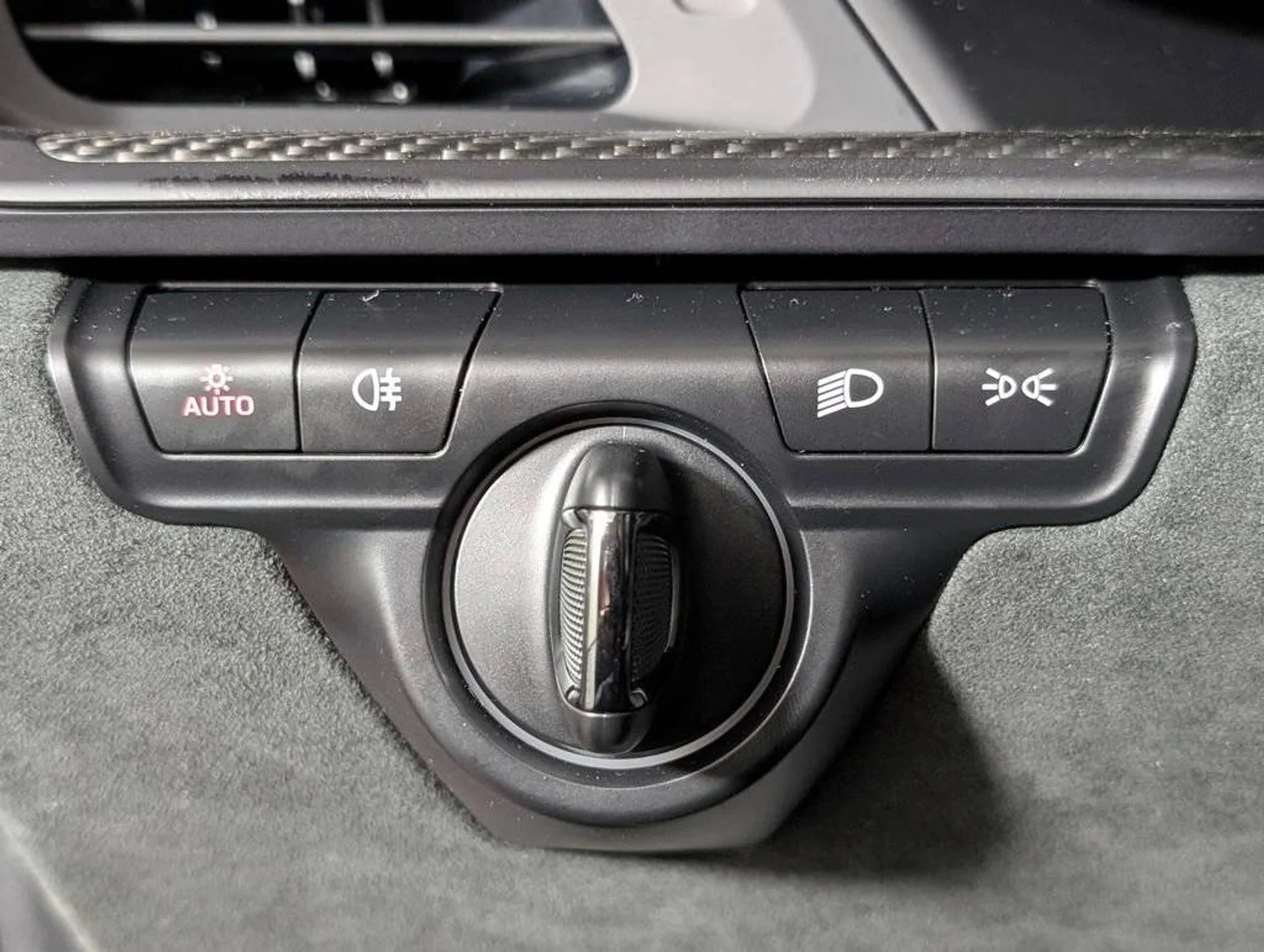 mph033_2976113141_1280_4c8488999c