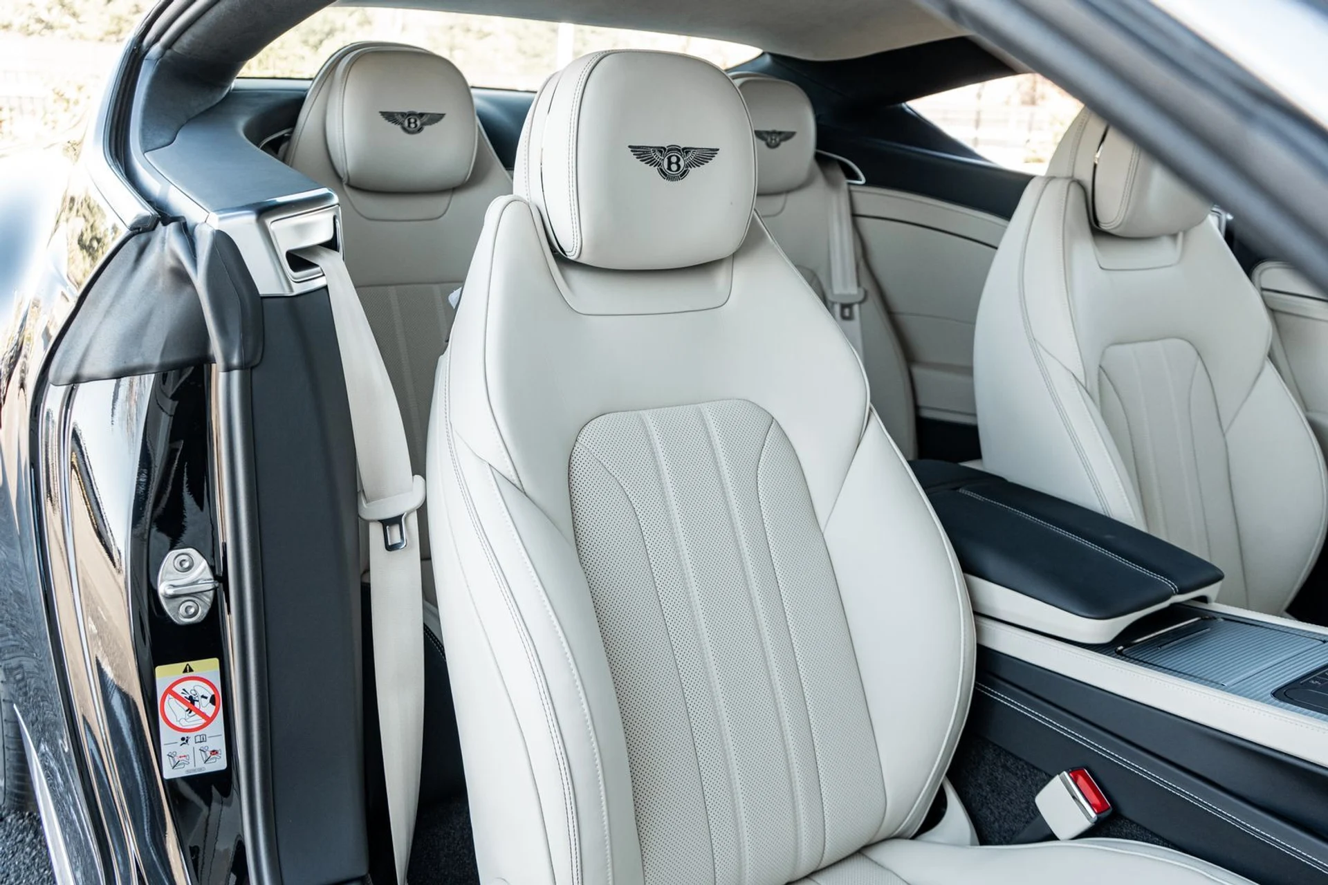 mph033_297712234_fa2cc313_62b9_4f55_8426_955fa3b4bc83_a3fe3abfd4