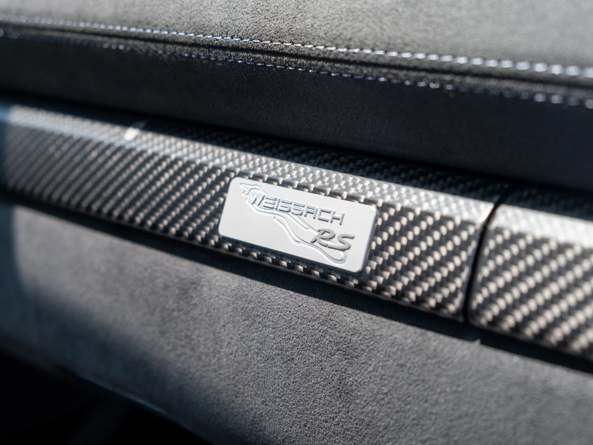 mph033_2991591875_34_d85bc40257