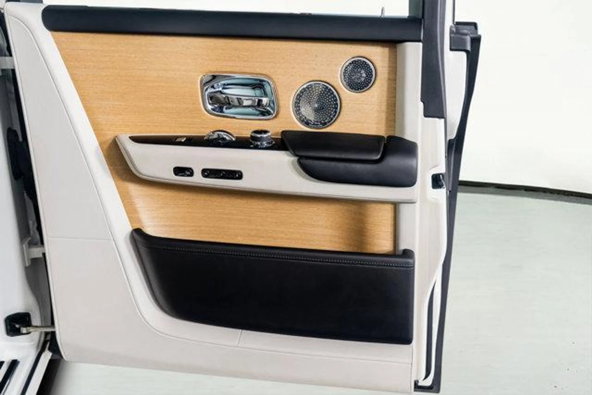 mph033_2996099863_rx_R94syk_G_Aul_SN_4_JYA_808_Ype_JE_6a1bd7c9ce