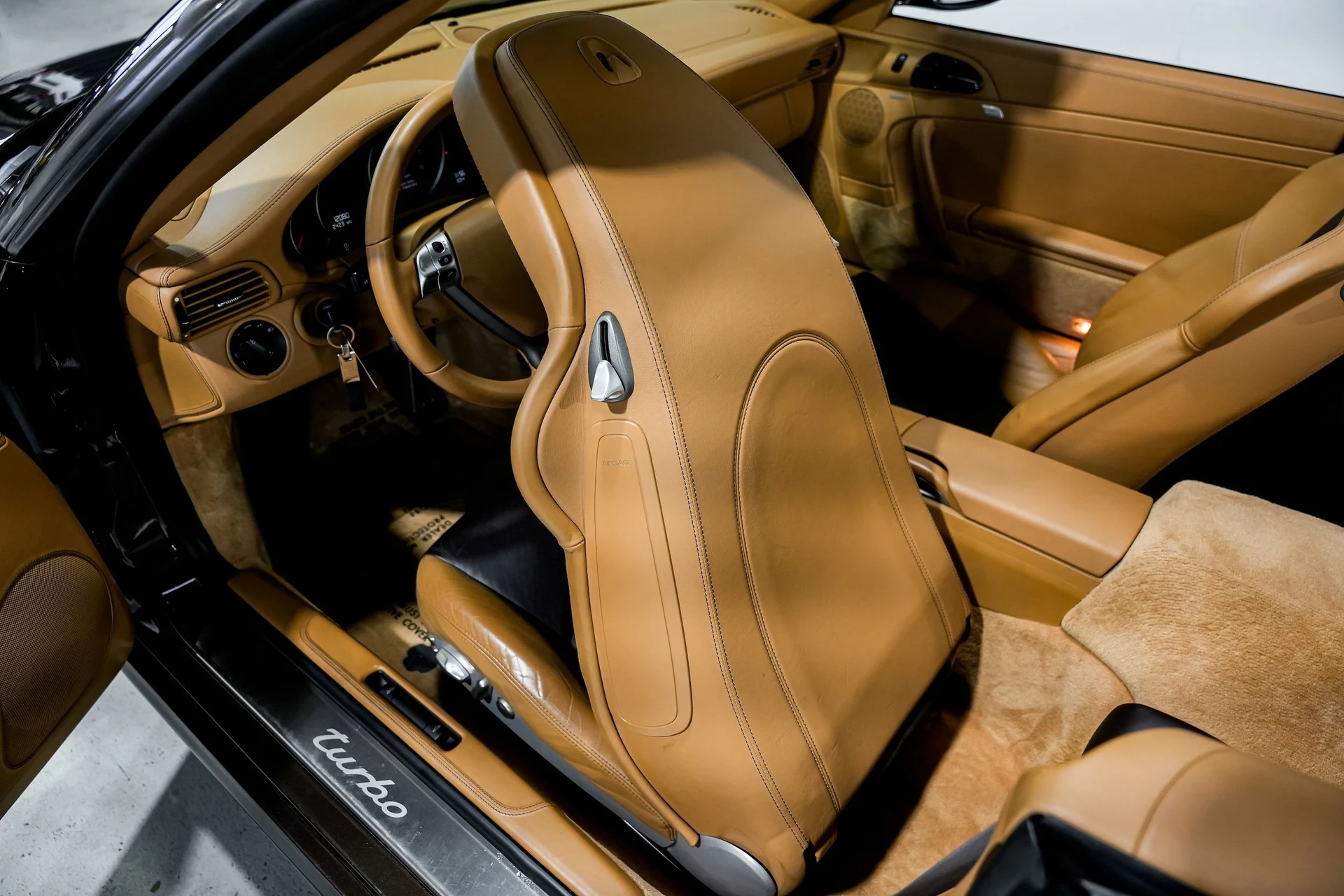 mph033_2999784520_b5978f68f48a8e534b82af41ac53dd14x_831ea6af1c