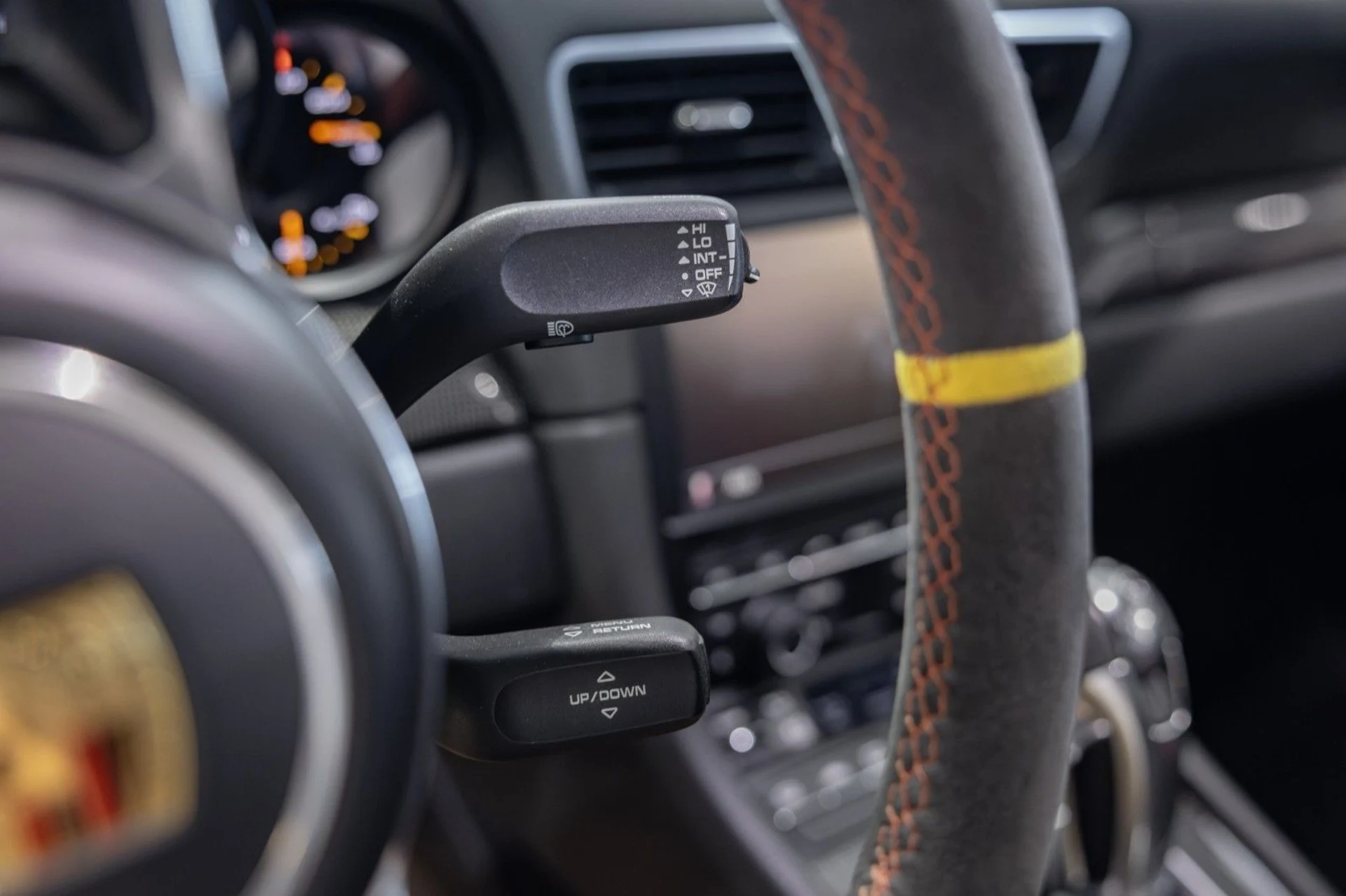 mph033_3018908885_i_Q_5bbef5c267