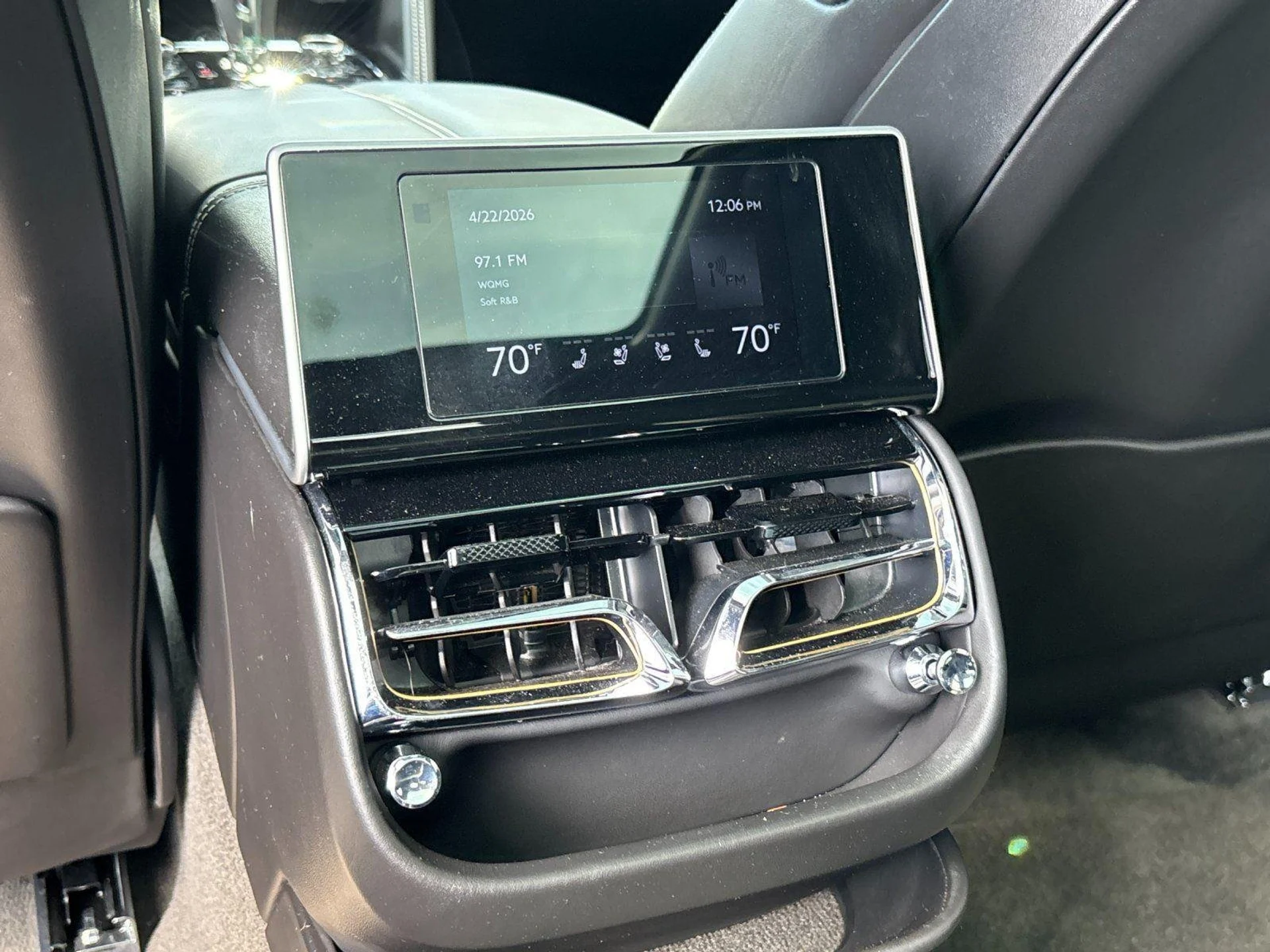 mph033_3023455010_d4a99ec04396e50cc3c0318ae1e41aa8_df114ba0a5