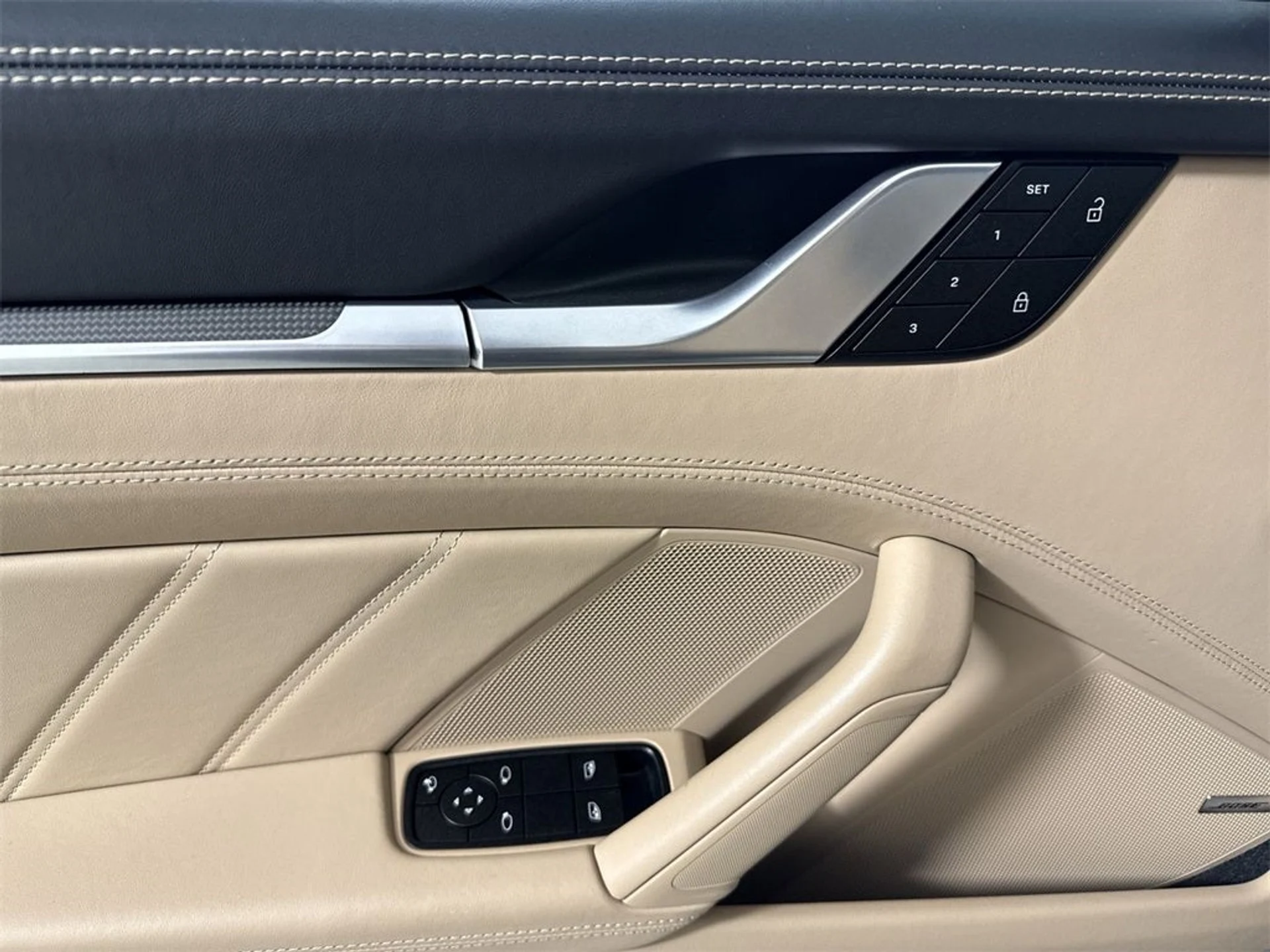 mph033_3023503583_34_88c4a72194