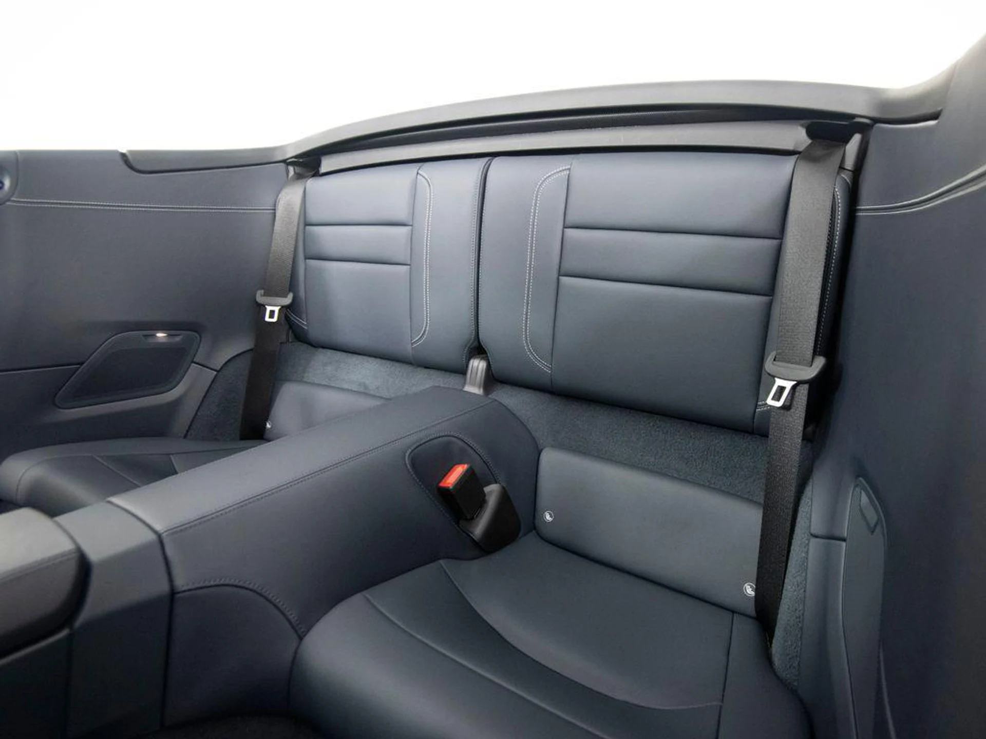 mph033_302371059_j0p_MH_Ty_C9iu6_Ov2pd_R_Wj_IQ_Kg_Tl8_cb04d61cce