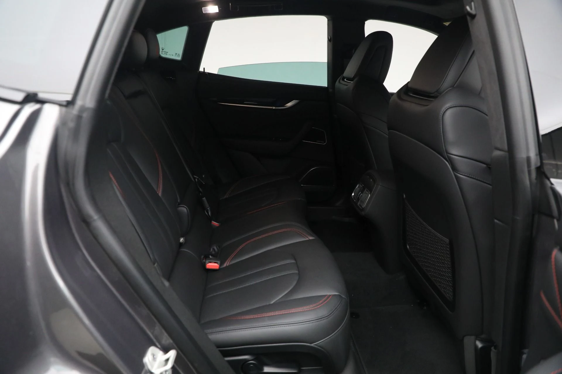 mph033_3024024008_New_2024_Maserati_Levante_Modena_Ultima_40fc342582
