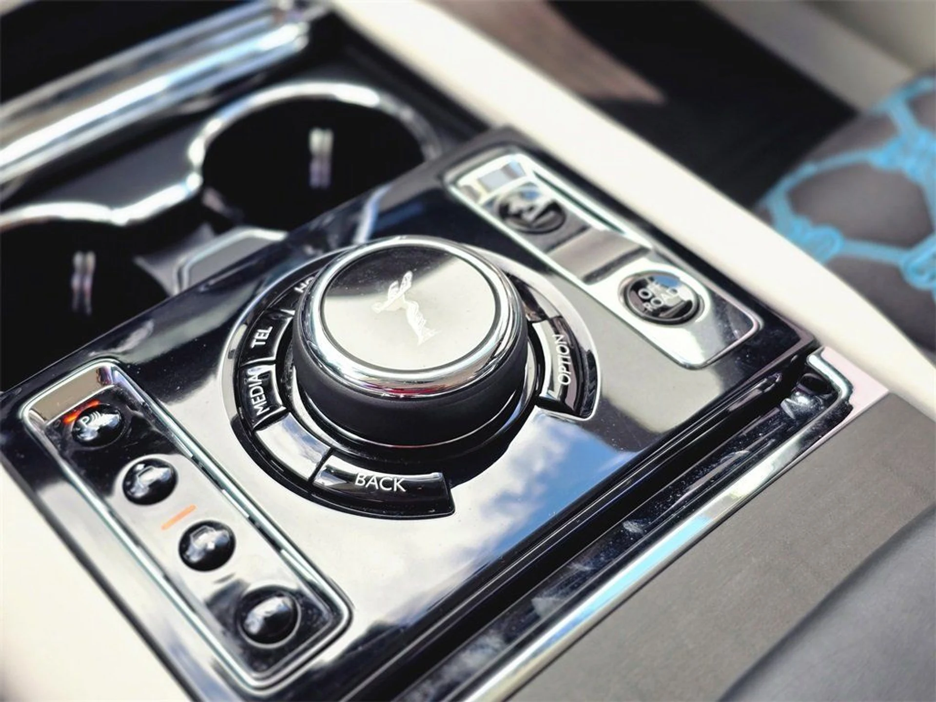 mph033_3035147708_7dd1b28866144e0f84bc795f5629ca14_ff15fb1795