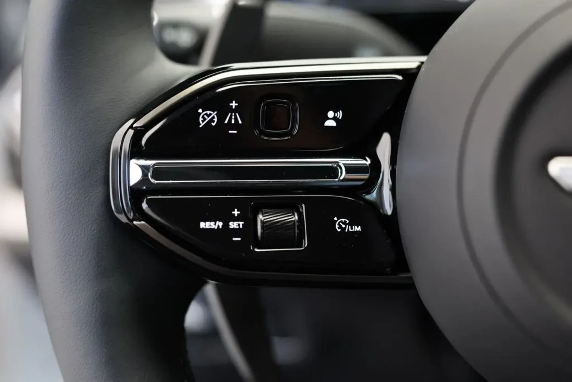 mph033_3042944072_2b9n53n2yv1a8siyxbrwpy308vgj_ff110bce92