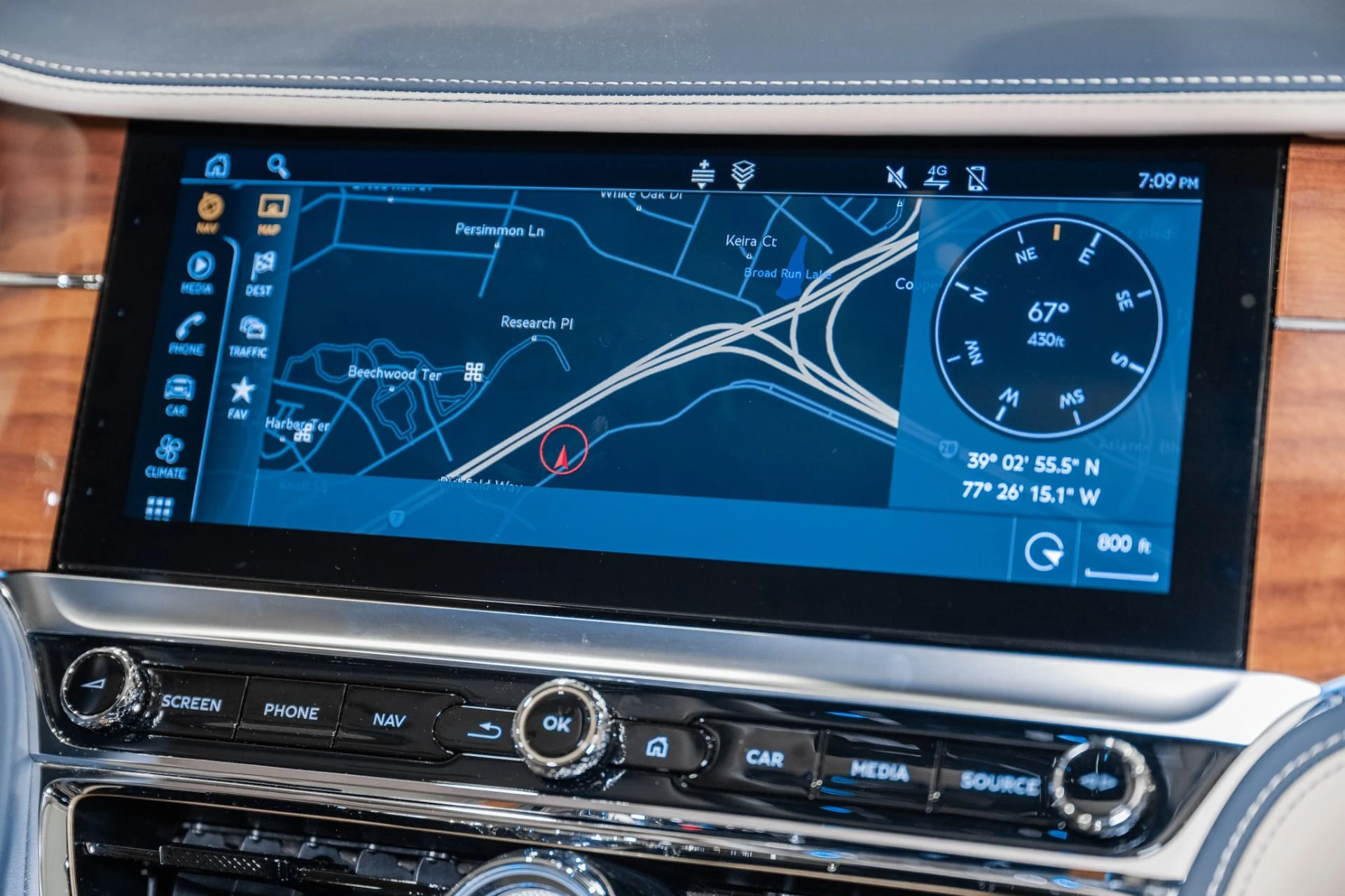 mph033_3049669088_Used_2023_Bentley_Flying_Spur_1772469545_c959a0a6db