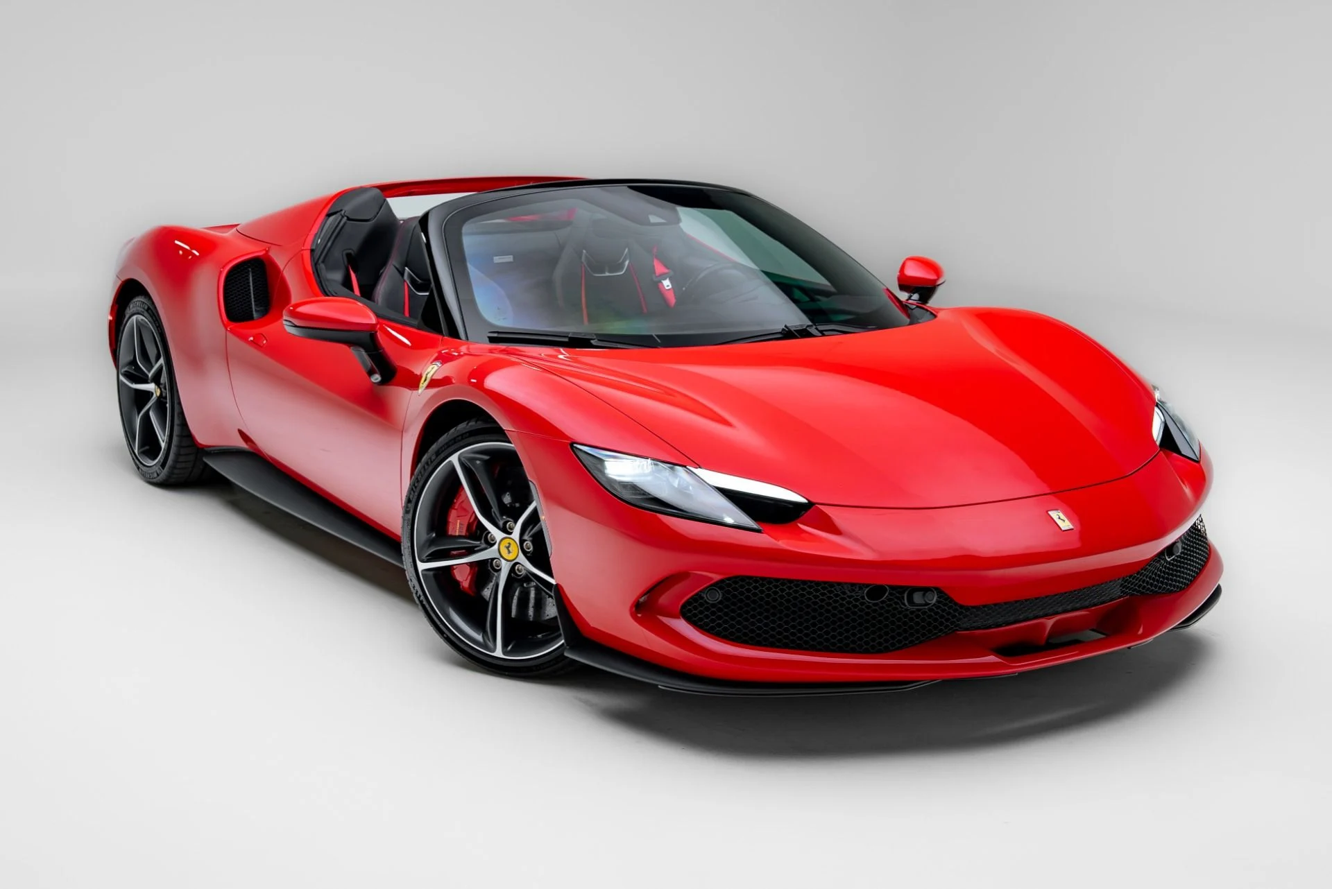 mph033_3054894238_Used_2023_Ferrari_296_GTS_1776370037_bb4f8e2dad