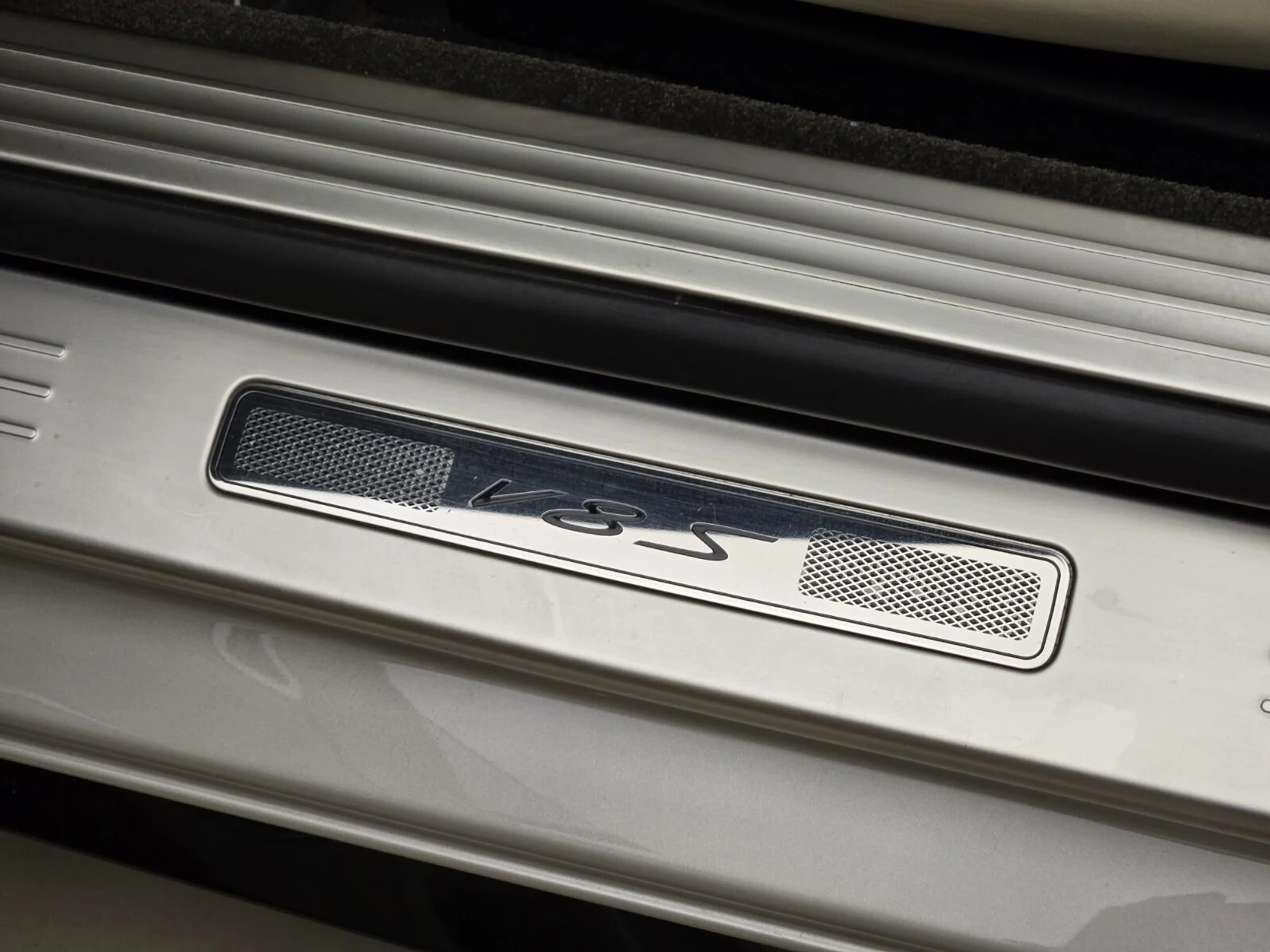 mph033_3059313752_Used_2015_Bentley_Continental_GT_V8_S_1759214742_b8085b7e33