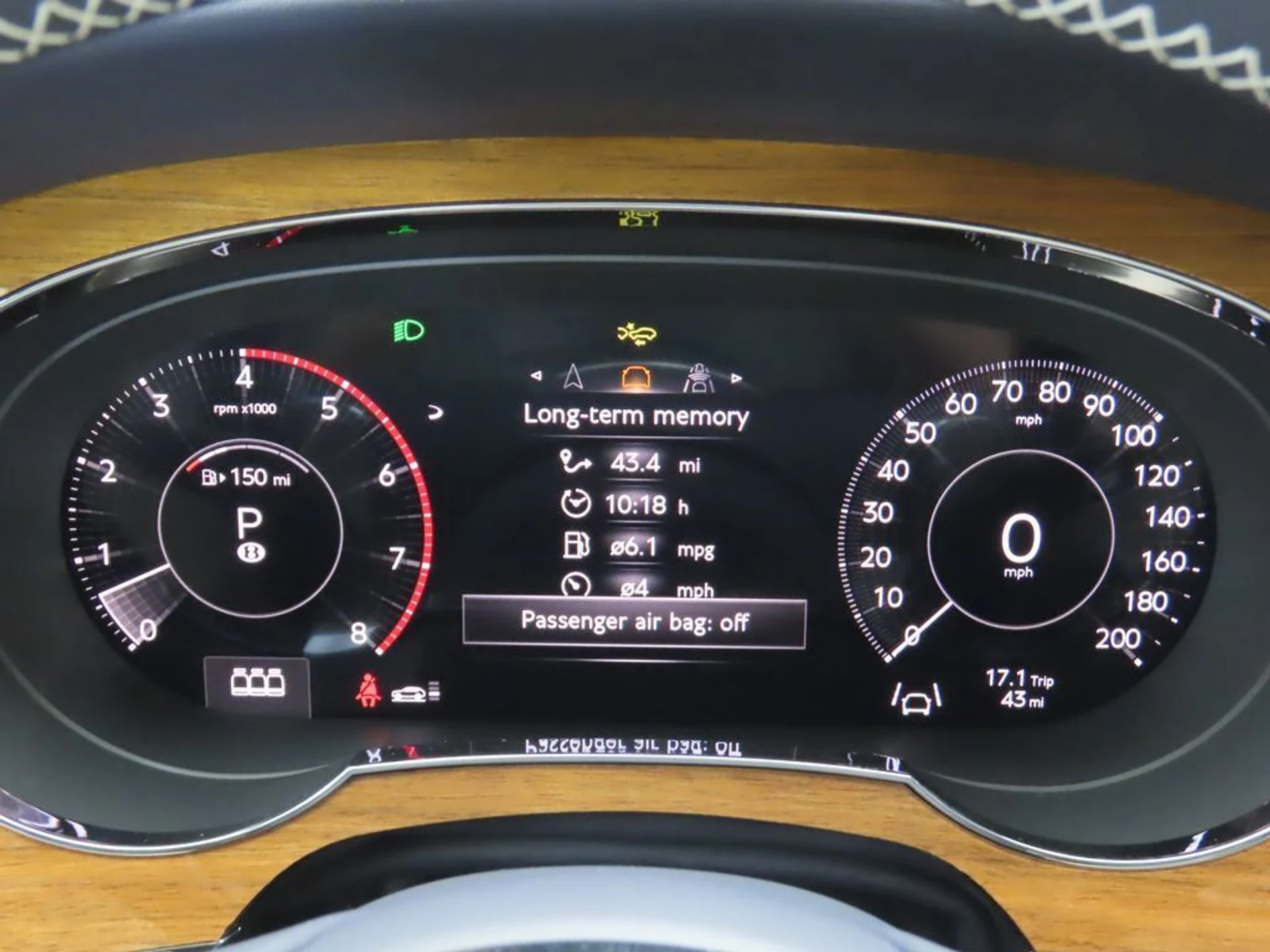 mph033_3064406600_new_2025_bentley_bentayga_v8awd_8119_22909990_34_1024_607a352926