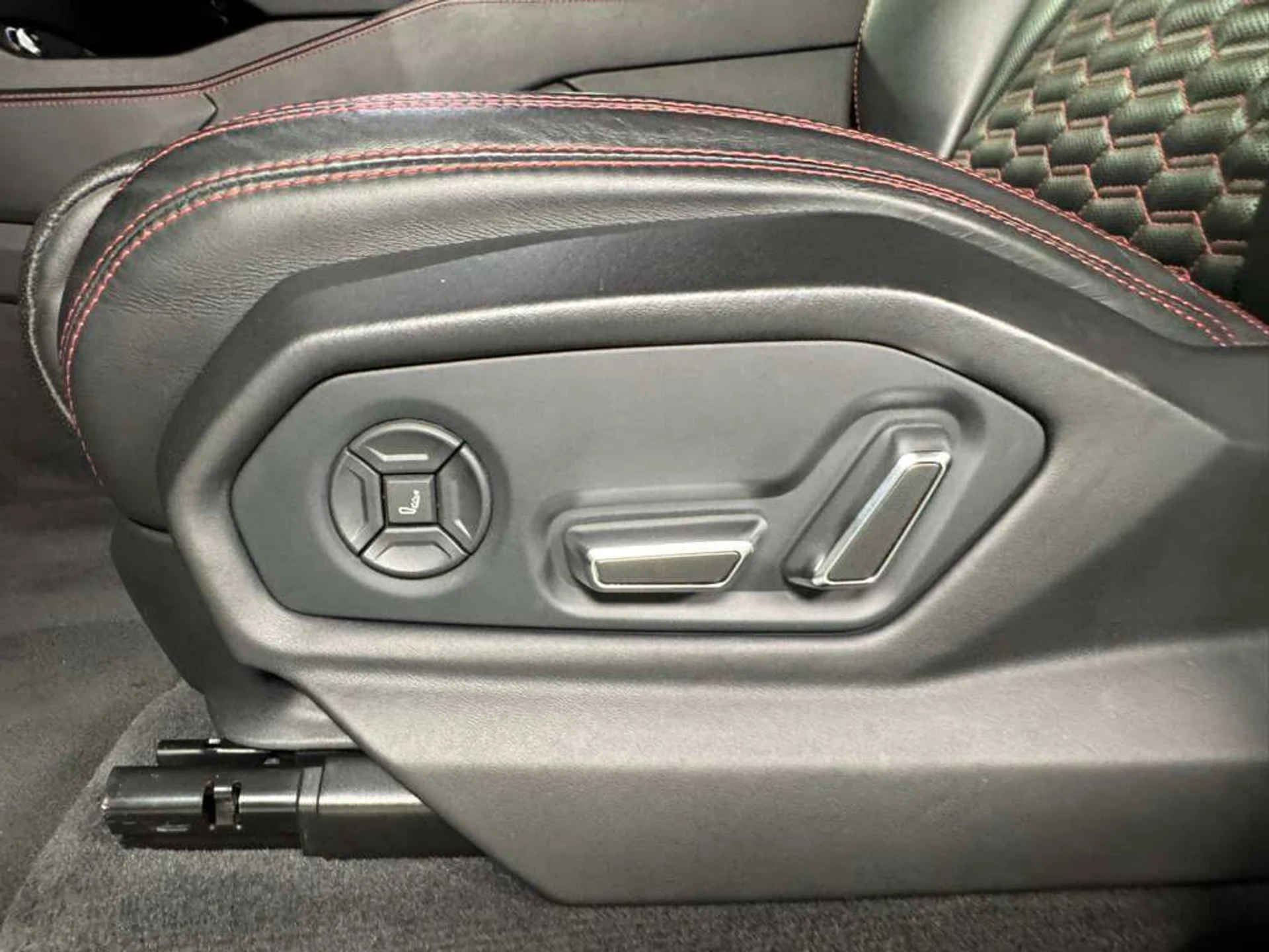 mph033_3064464848_57c15e7b2857b4b5ff6d9d2c1bba11b4_c26432b8bd