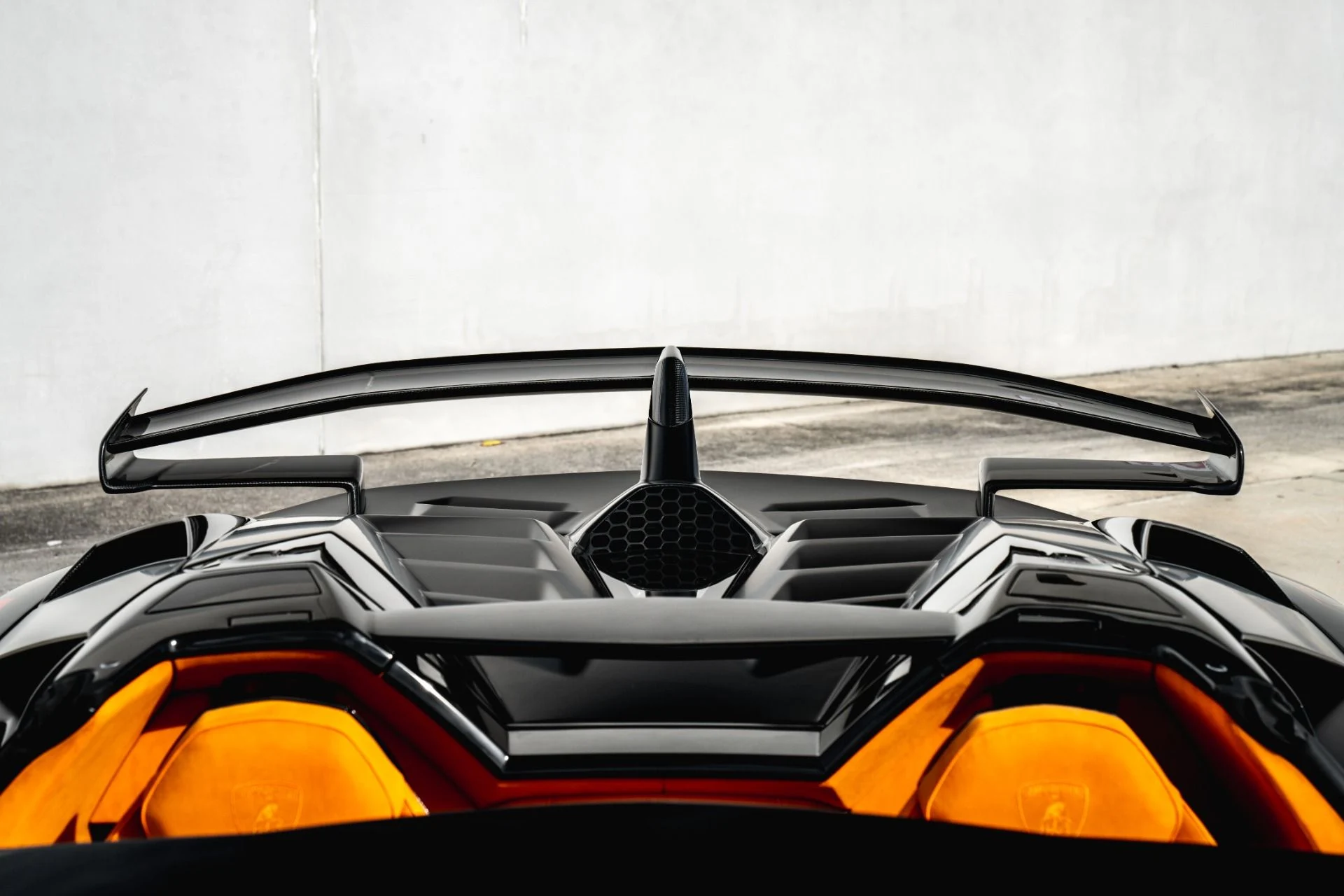 mph033_3078361054_Used_2020_Lamborghini_Aventador_SVJ_w_Hermes_Orange_Factory_Interior_Over_110_K_in_Options80_K_in_Mods_1672876014_6fe43b97a4