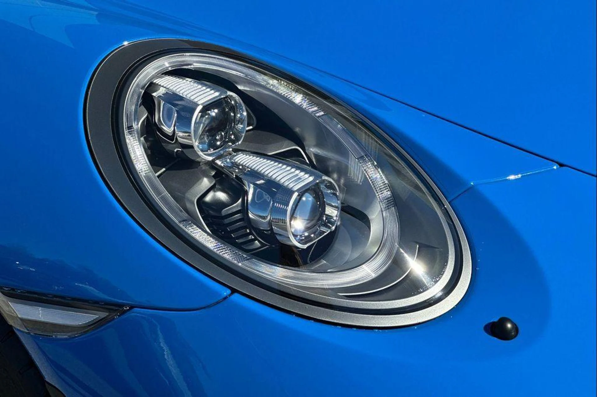 mph033_3082809501_j_UA_0_BWT_Hp_Xyr_SJL_Ze_Al_Axu06_JU_10e720619c