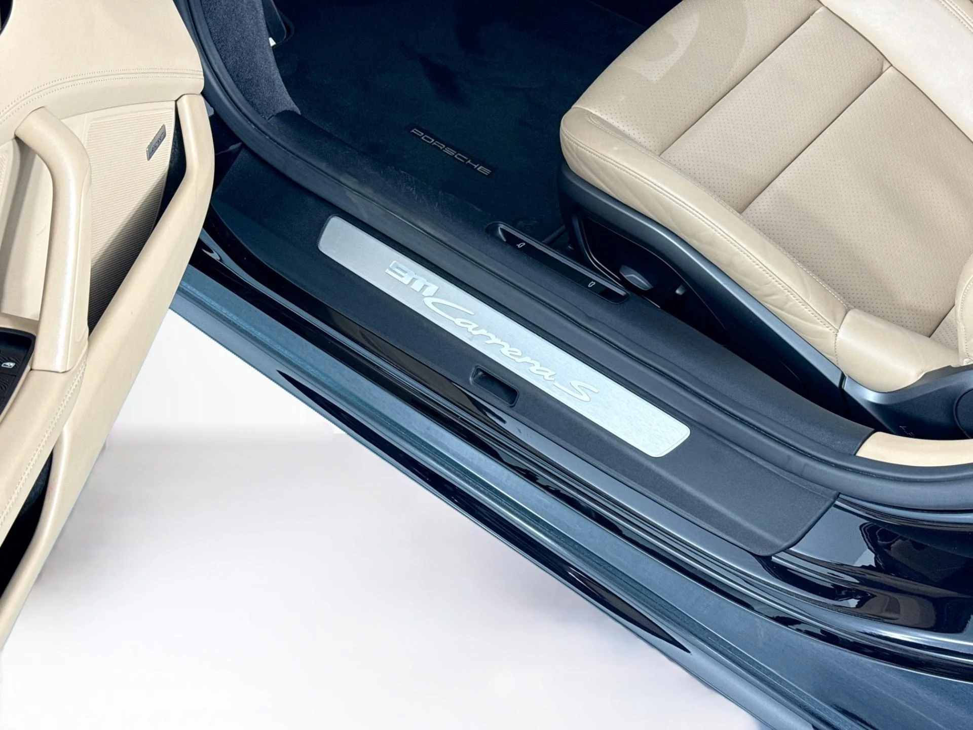 mph033_3085397965_Used_2020_Porsche_911_Carrera_S_1782334154_63c7aea831