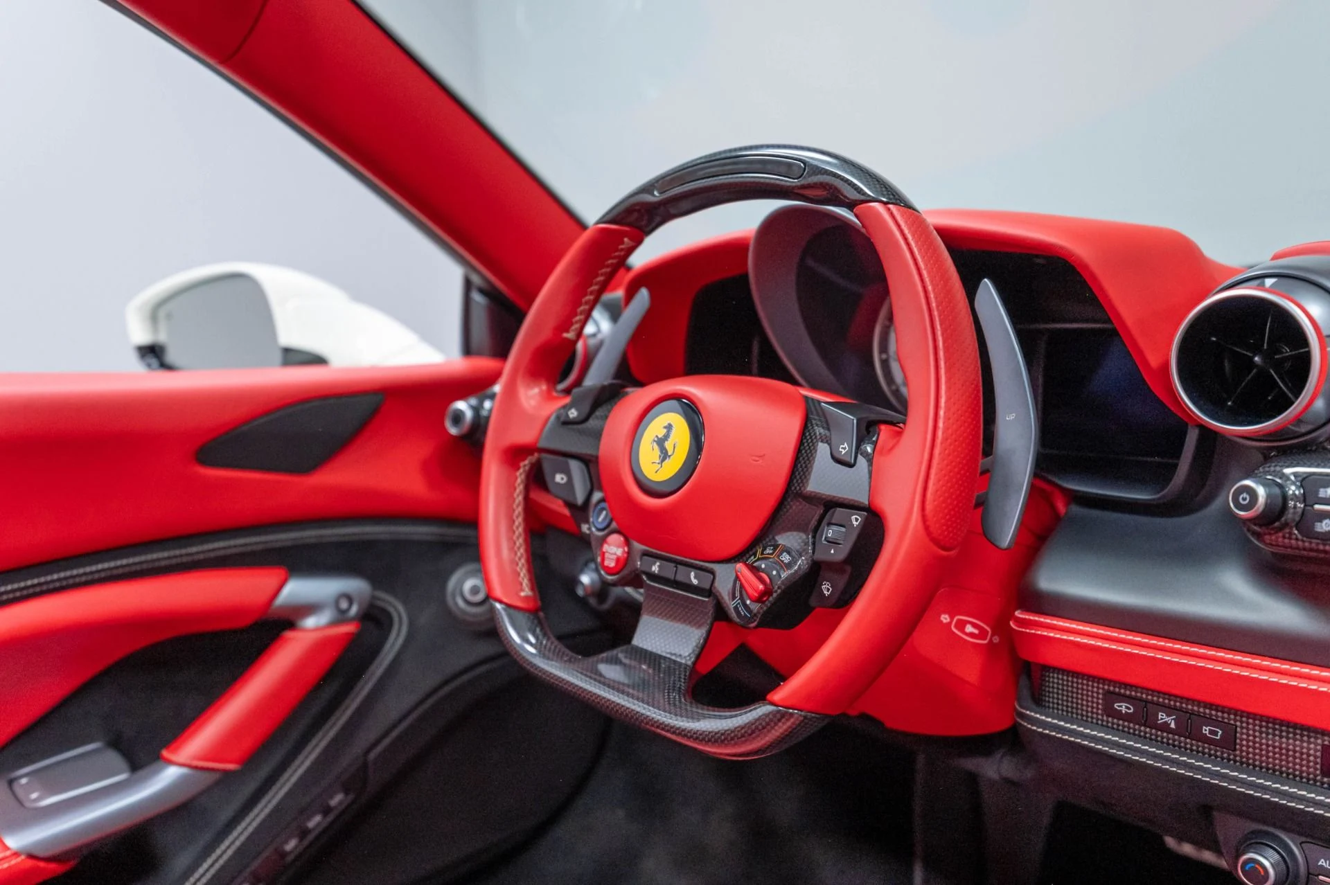 mph033_3096205766_Used_2021_Ferrari_F8_Spider_Base_1786140461_695124c49a