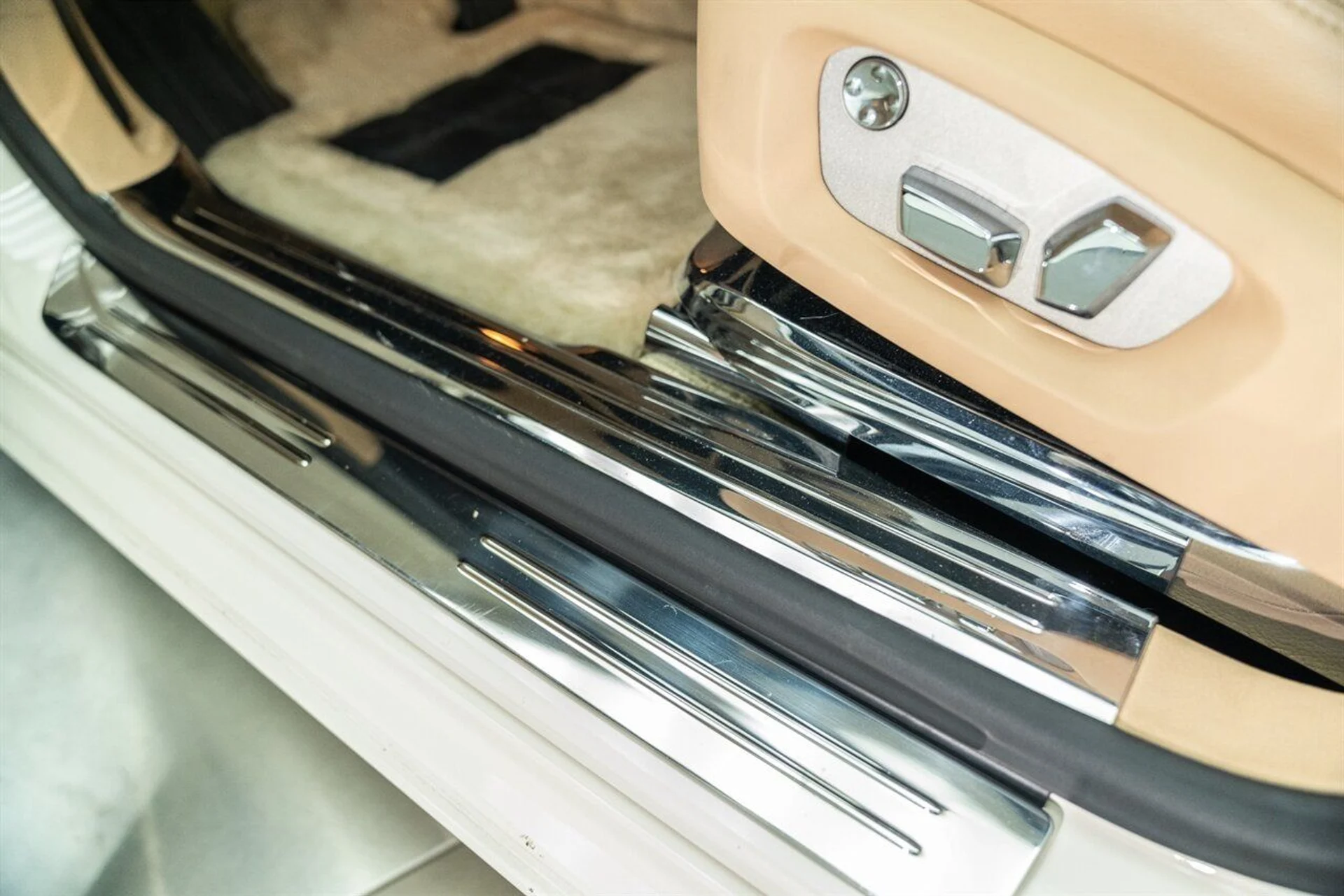 mph033_3108083448_482570b6c6_1280_4b14f596b5