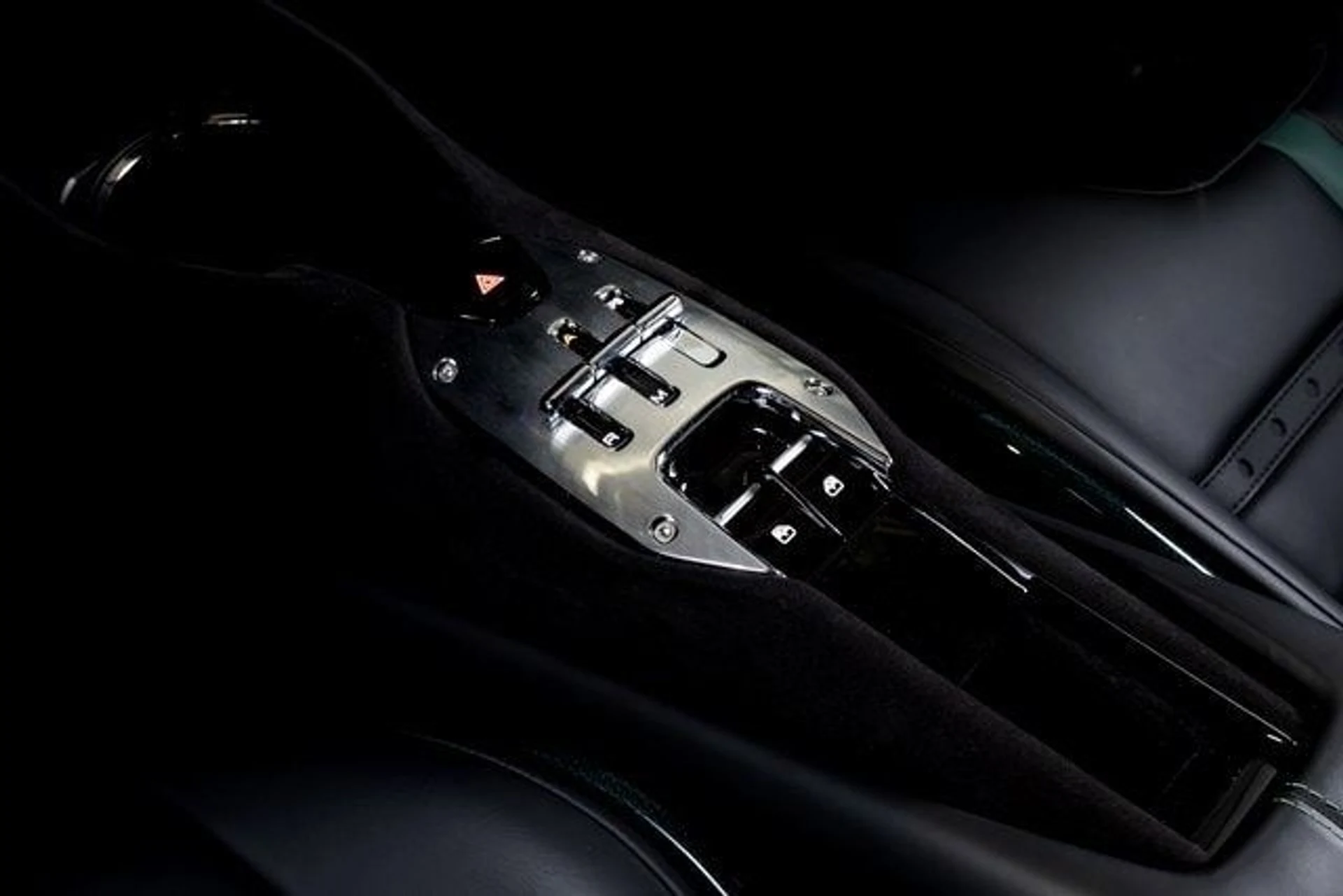 mph033_3120707005_e3e065e2670942e9c4af1ad396f45ed3x_1d324fa414