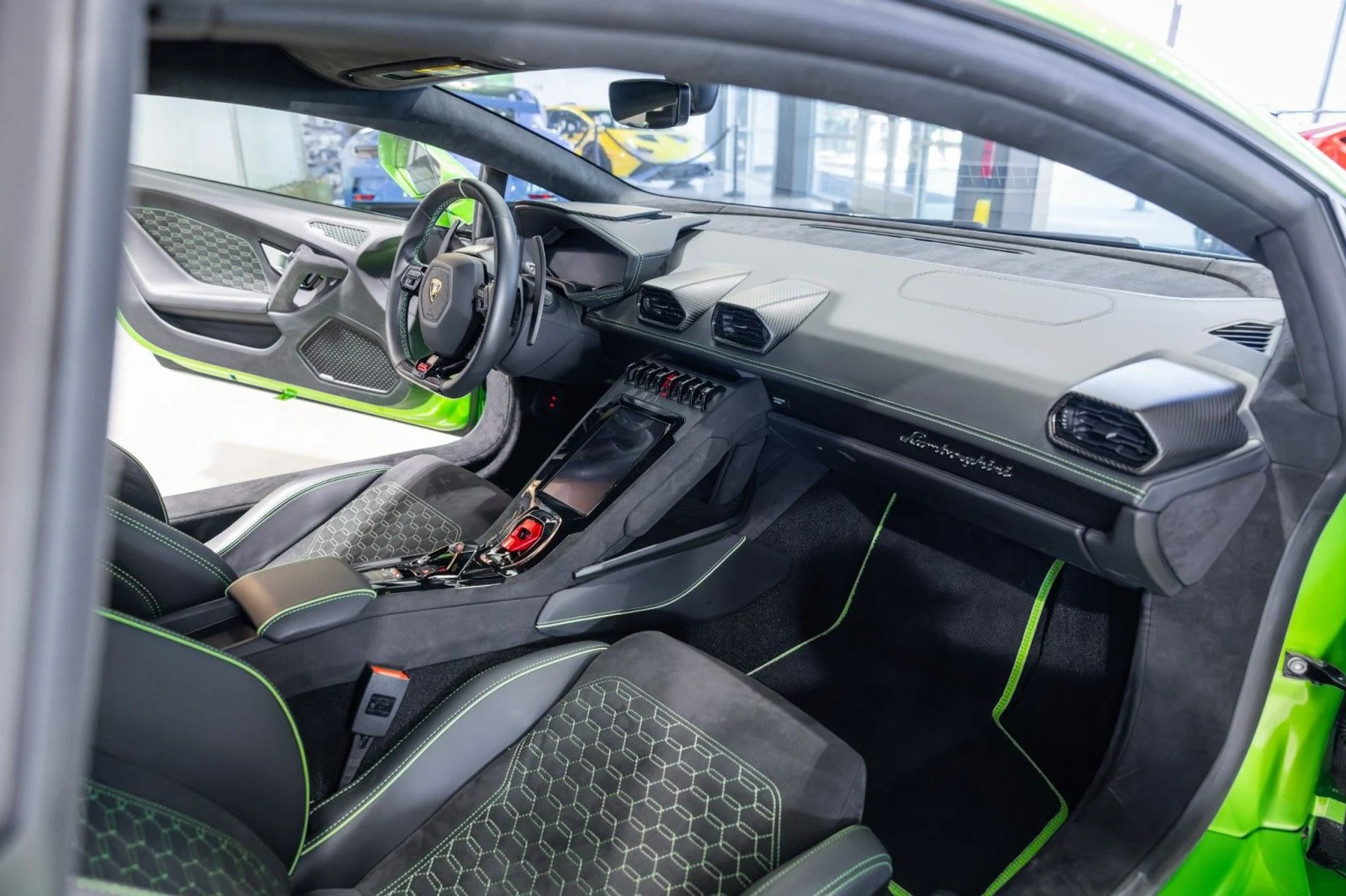 mph033_312795481_KA_6eede6a632