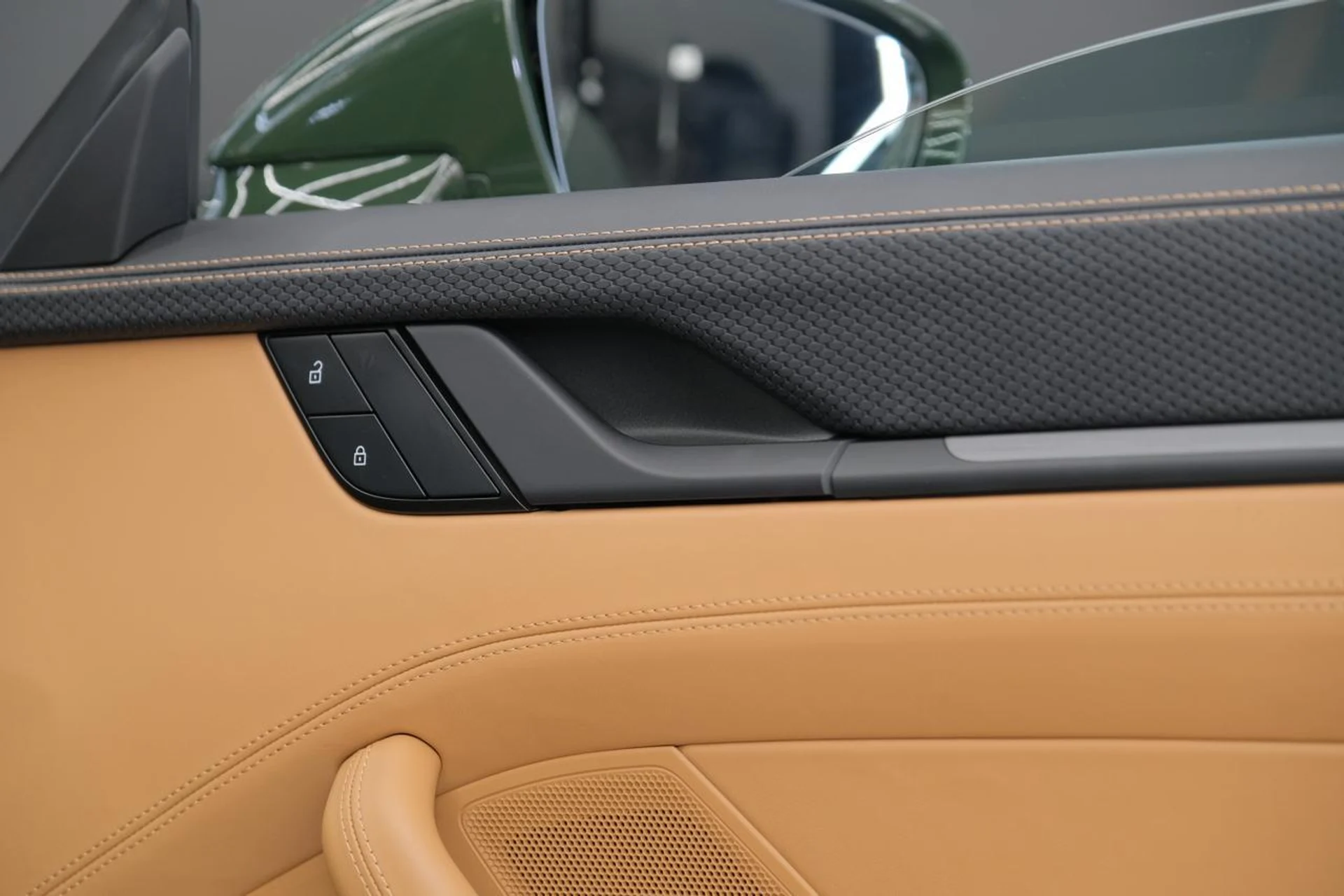 mph033_3133634752_0eb1f77db6c29b161ab69b9574c0fa01_a5571588b1