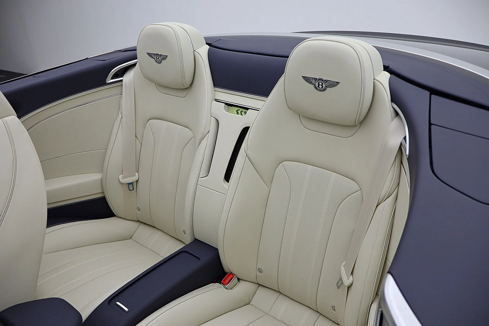 mph033_3135885013_New_2026_Bentley_Continental_GTC_2801f155d3