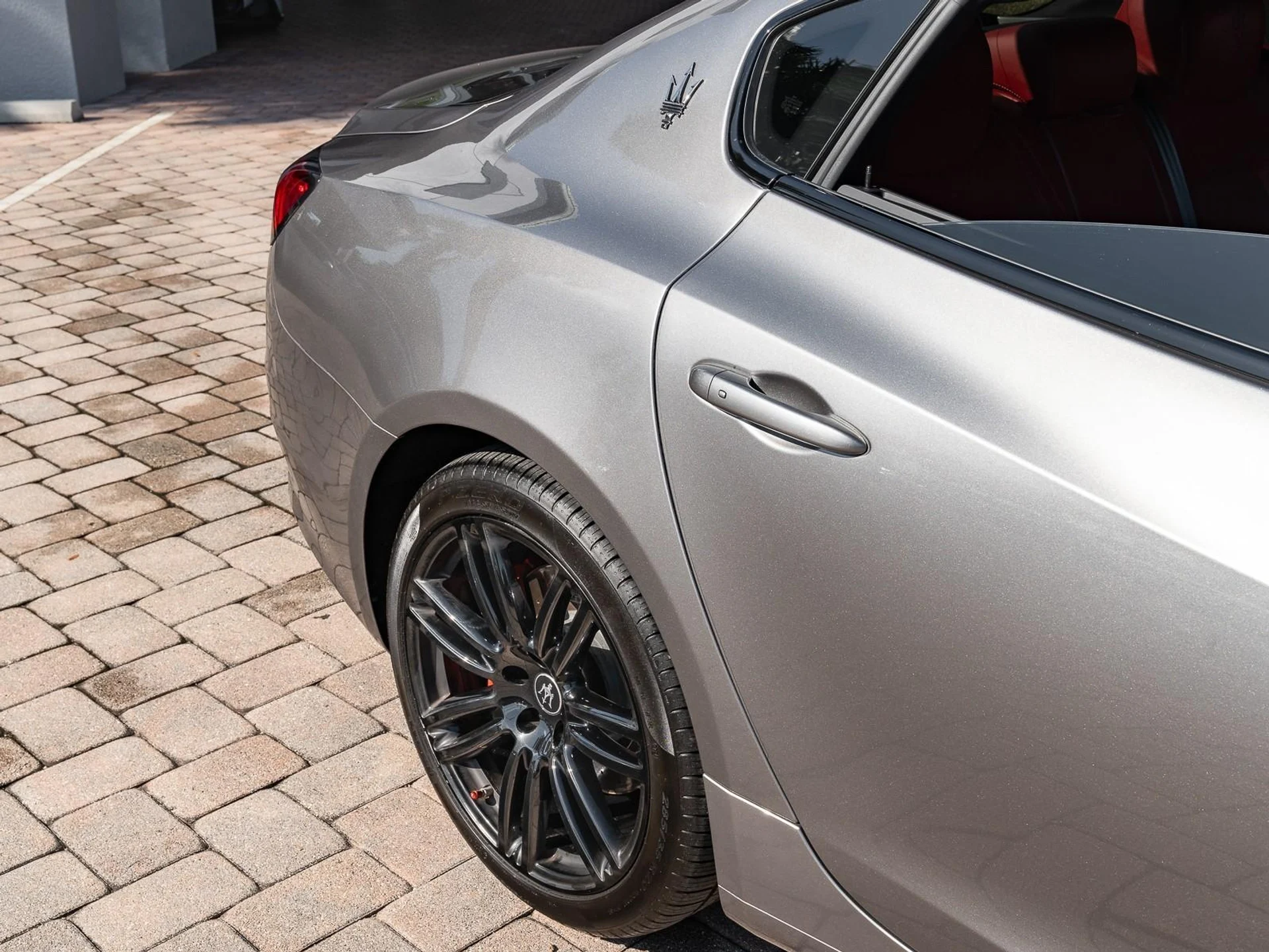 mph033_3149774879_Used_2022_Maserati_Quattroporte_GT_1765231536_b9180a4547