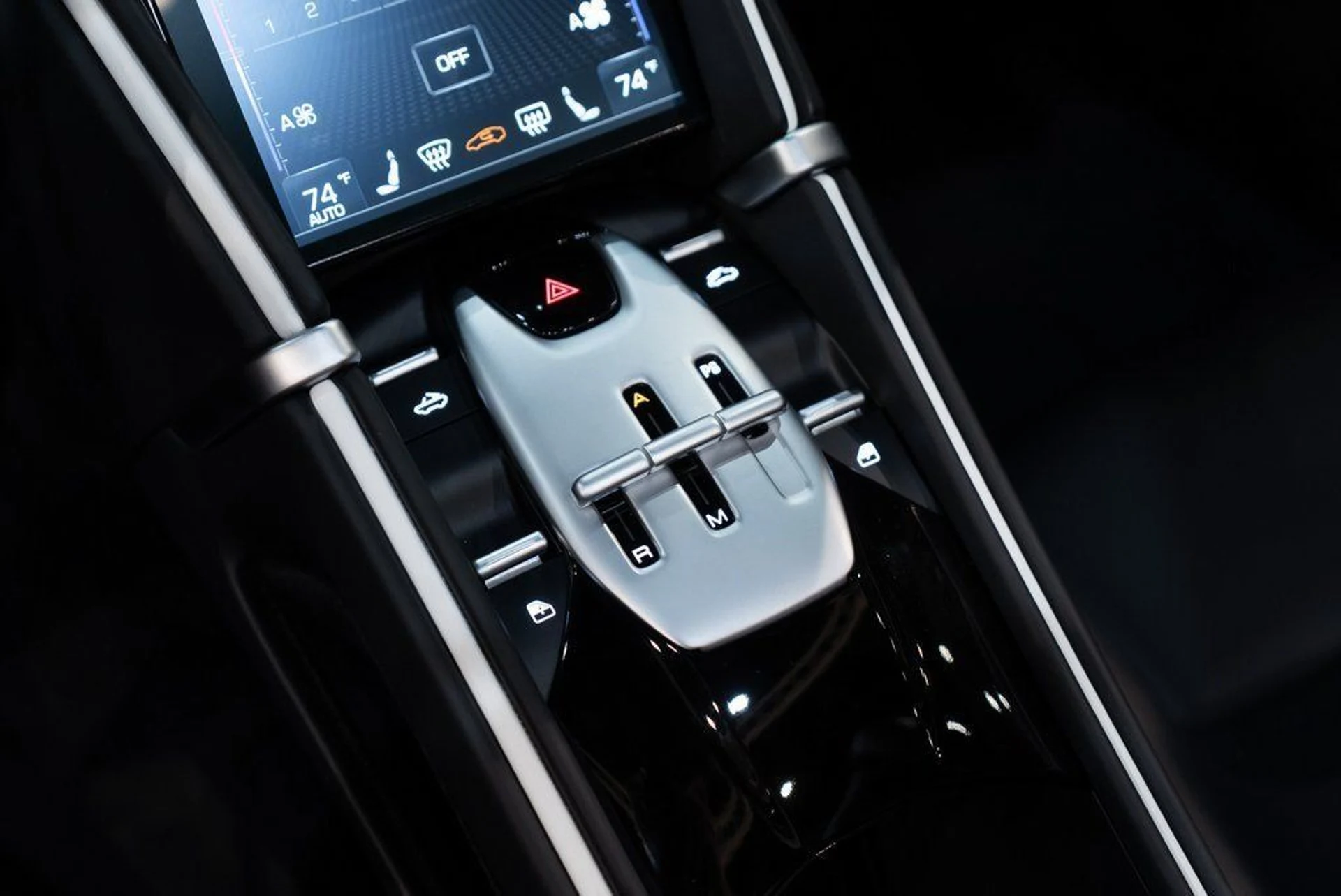 mph033_3152092508_87eac3006a0f001f92b30bb64be18880_7024e4bf9f