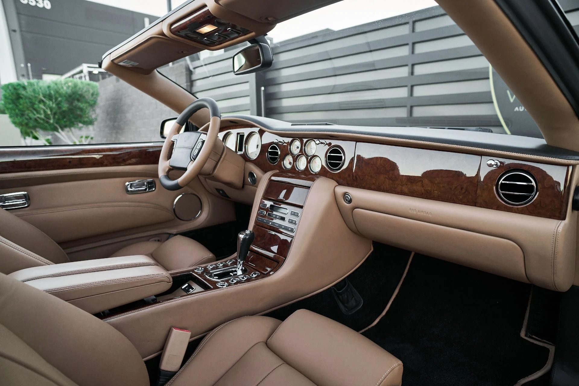 mph033_3187419358_Used_2009_Bentley_Azure_Base_1765906172_be6954fe05