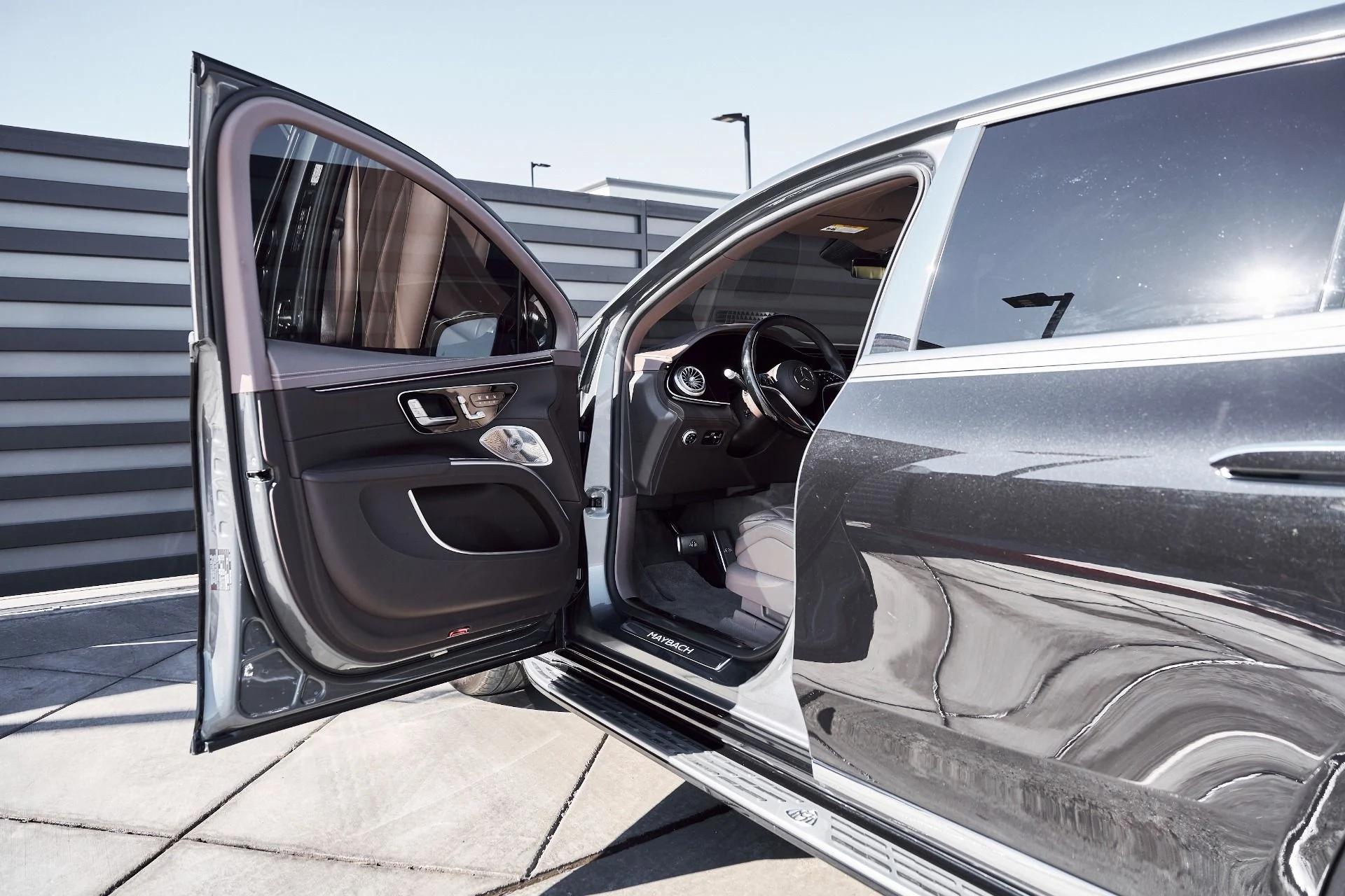 mph033_3206177804_Used_2025_Mercedes_Benz_EQS_Maybach_EQS_680_1770508806_e24e8cc805