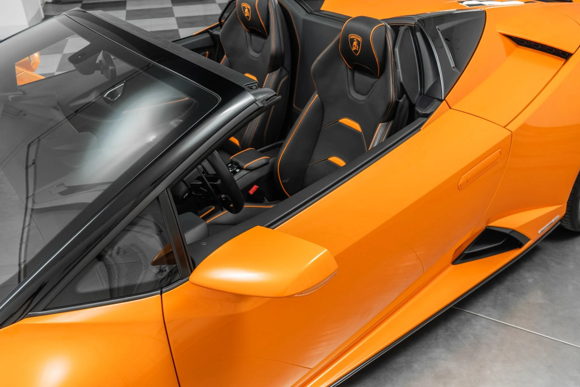 mph033_3207156414_Used_2020_Lamborghini_Huracan_EVO_Spyder_Low_Miles_Full_PPF_Naturally_Aspirated_V10_1776374441_a59139bbc3