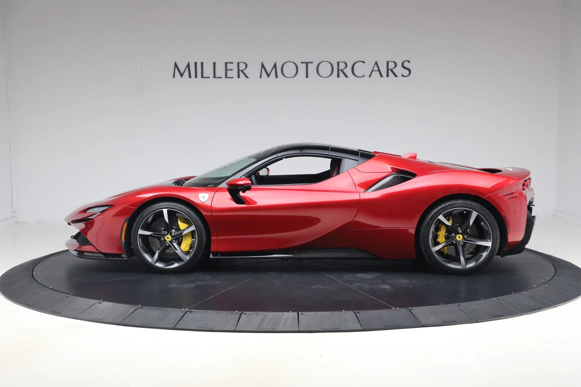 mph033_3239057244_Used_2024_Ferrari_SF_90_Spider_1789161523_e9347dcaa1