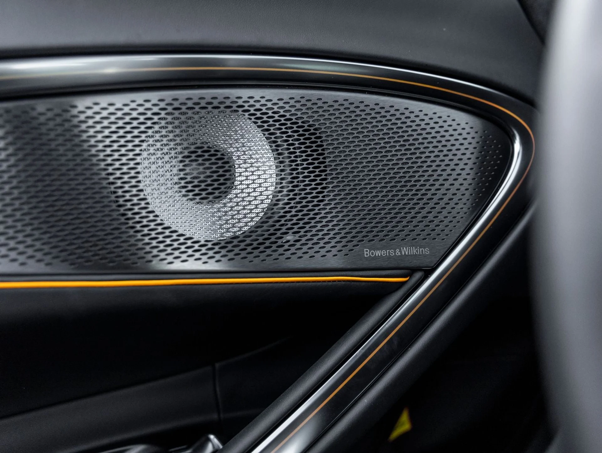 mph033_3245572733_34_5821c80237