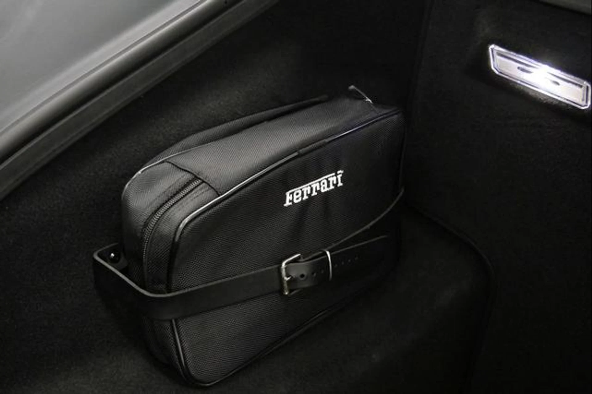 mph033_3251215673_ix_Er_V1w_Afz_LL_5_UDT_8_Mi37d48mo_I_a5e604d6e7