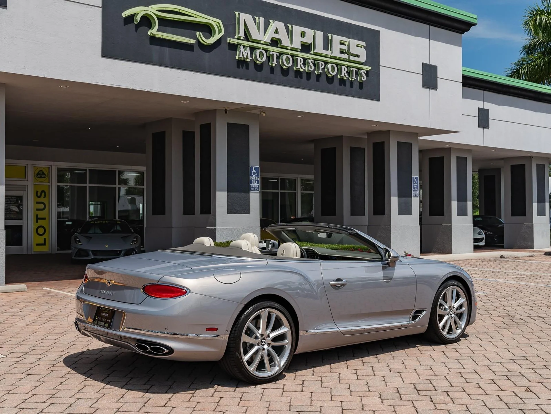 mph033_3256746377_Used_2022_Bentley_Continental_GT_V8_1771851985_34208cccac