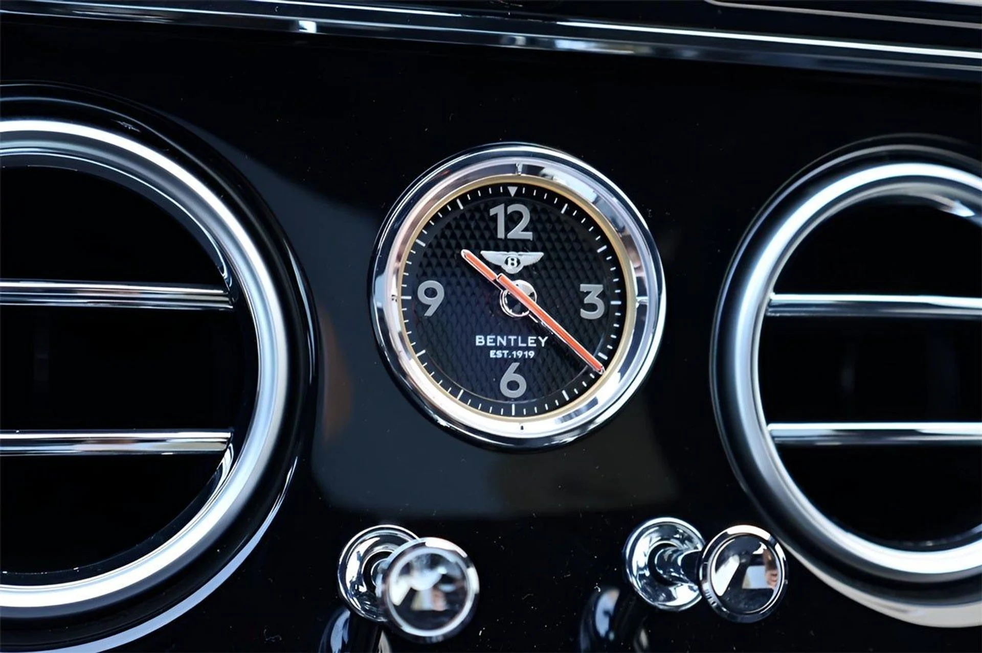 mph033_3263584701_34_c011a14291