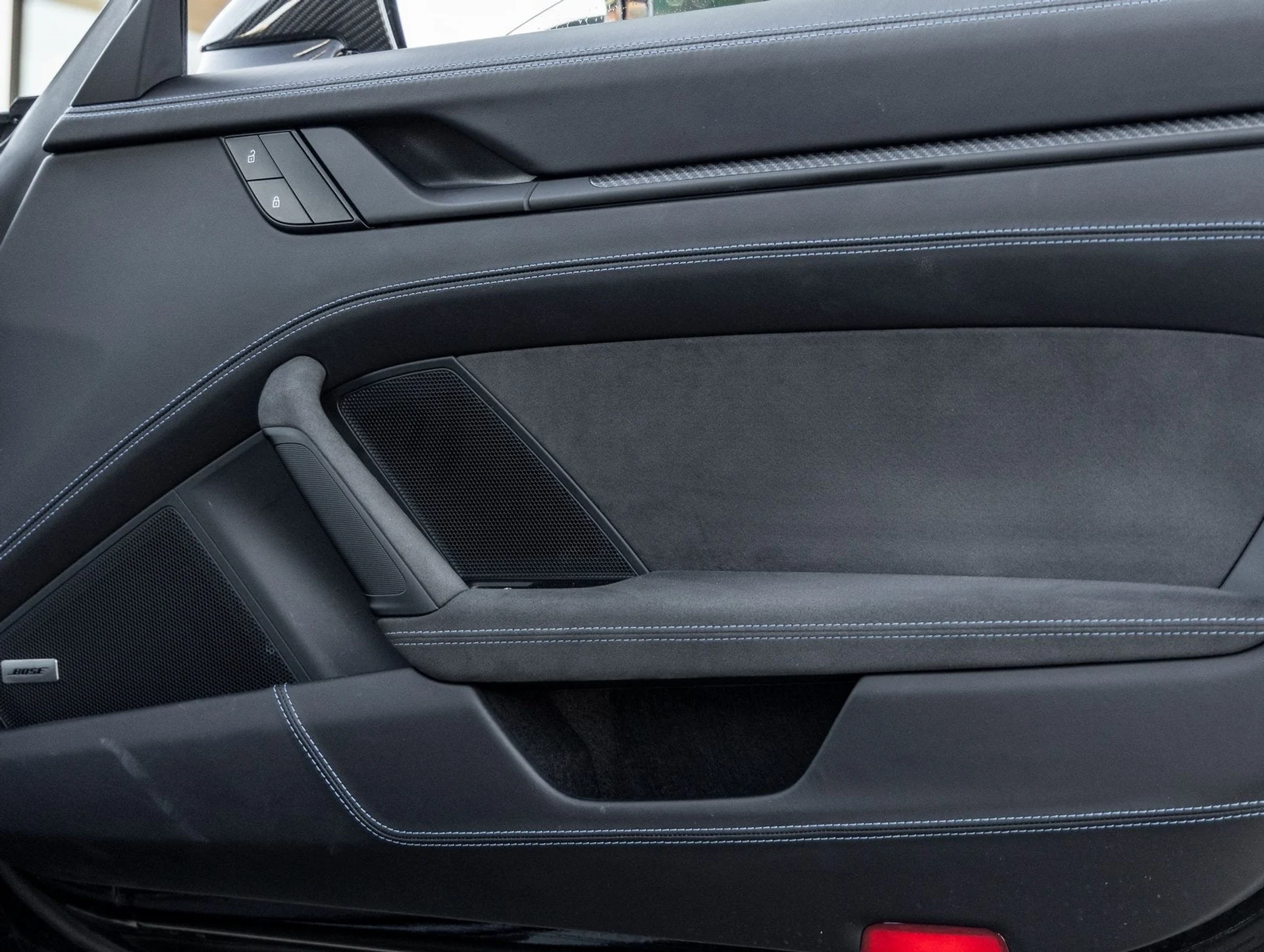 mph033_3265227070_34_67872917ae