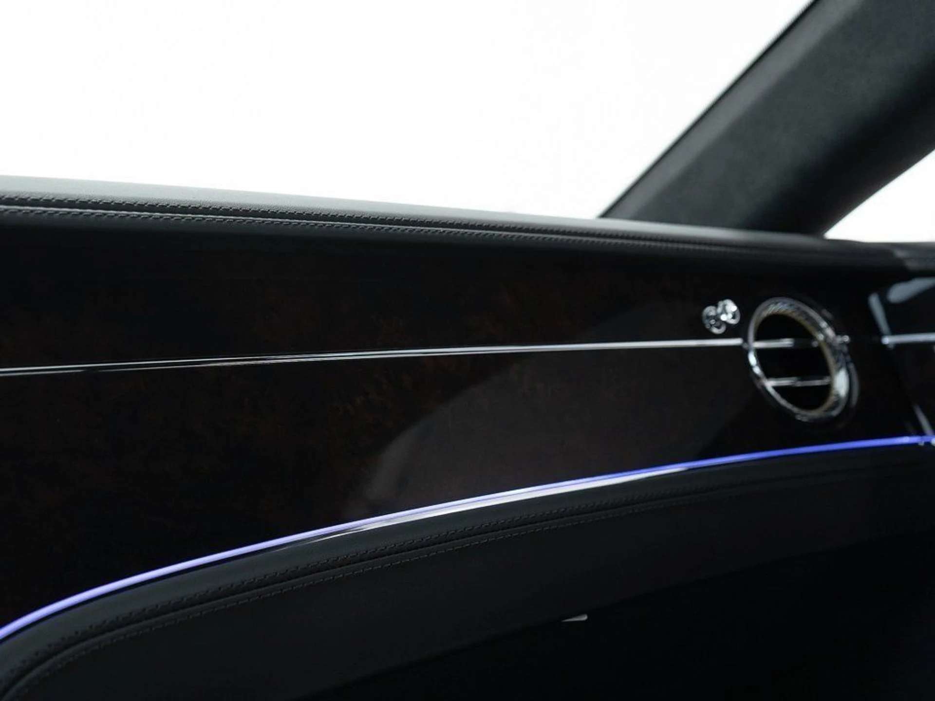 mph033_326609507_8002f3066e907bedc1e29c3872548fec_dfcad10d90