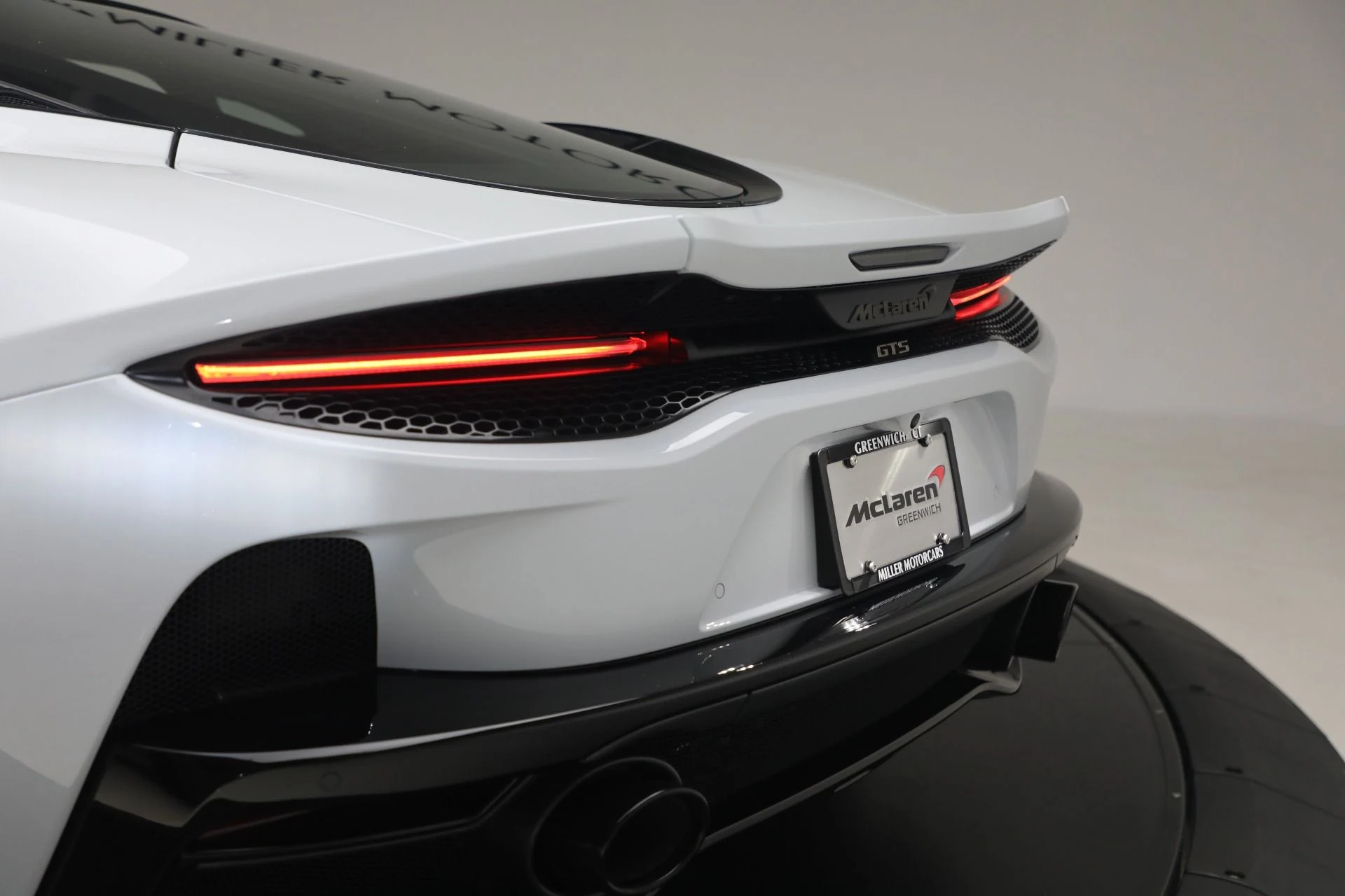 mph033_3271315741_New_2026_Mc_Laren_GTS_Tech_Lux_89c3b035e8