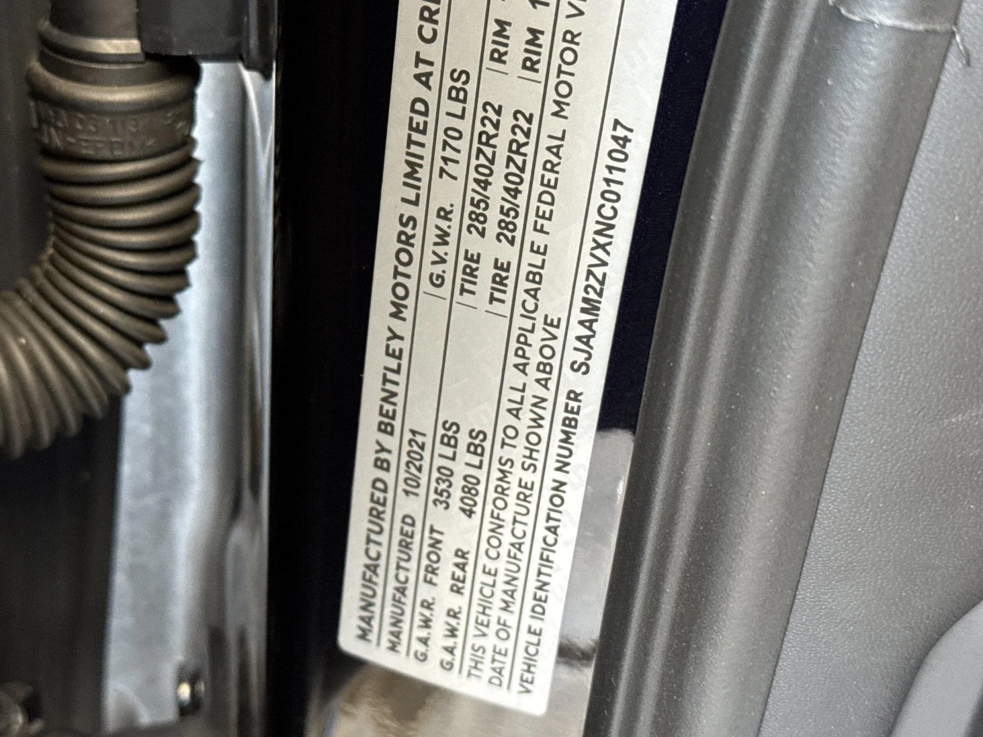 mph033_3273642497_Used_2022_Bentley_Bentayga_V8_1760603828_832ae5754f