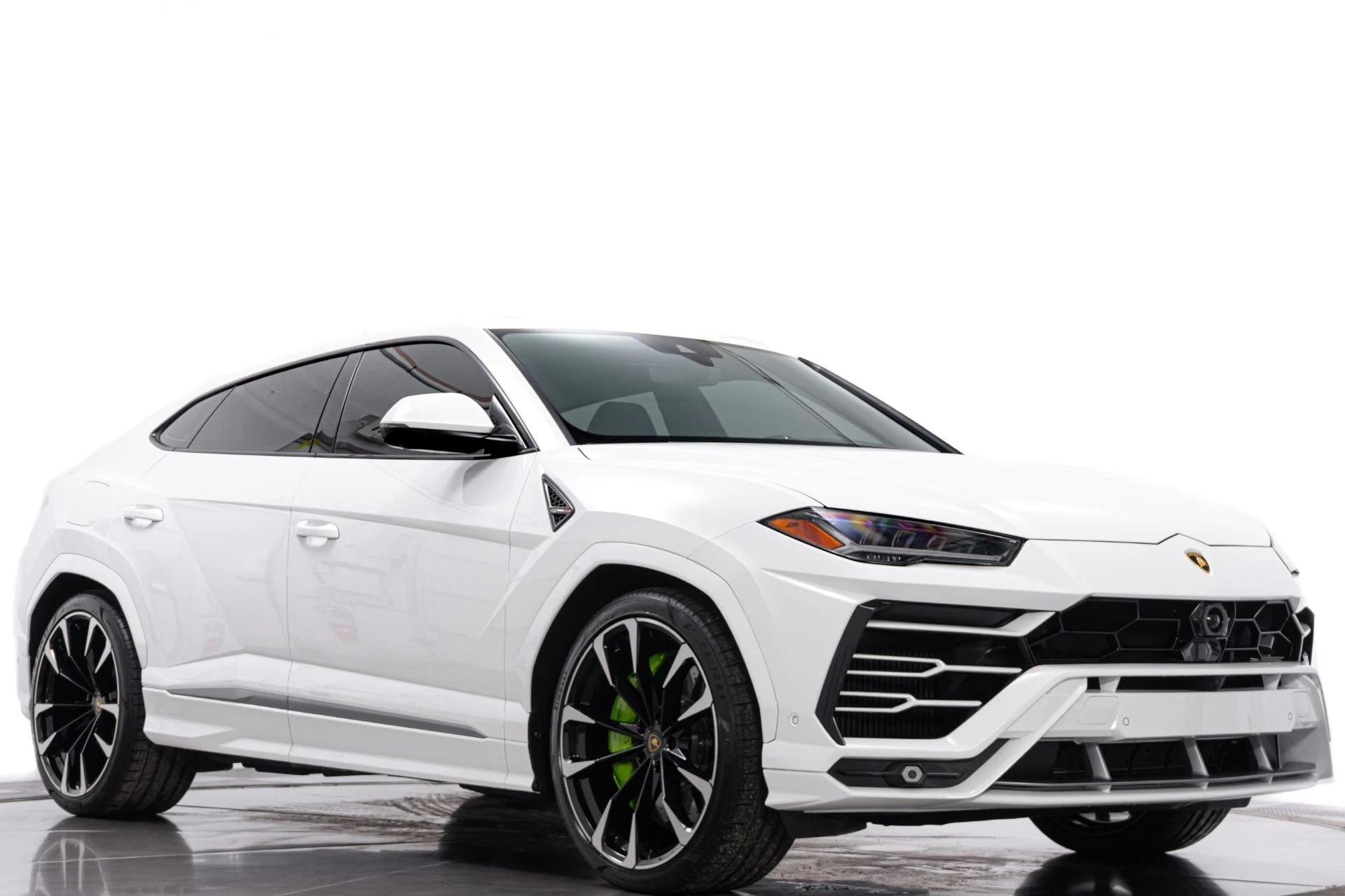 mph033_3287704968_Used_2021_Lamborghini_Urus_Q_Citura_interior_Ventilated_Front_Seats_with_Massage_1772724519_165b54aebe
