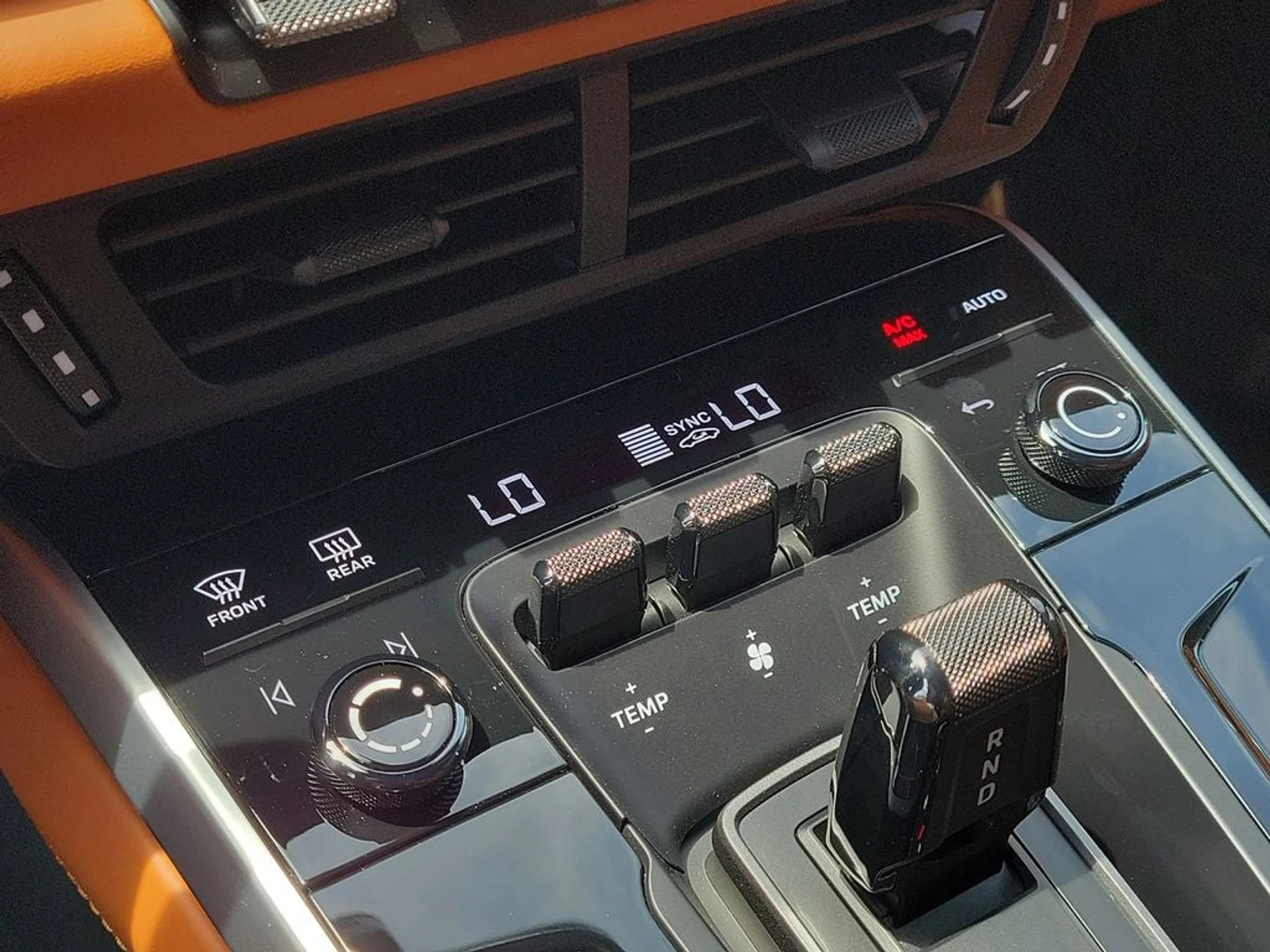 mph033_3289641185_34_4d8d5c202b