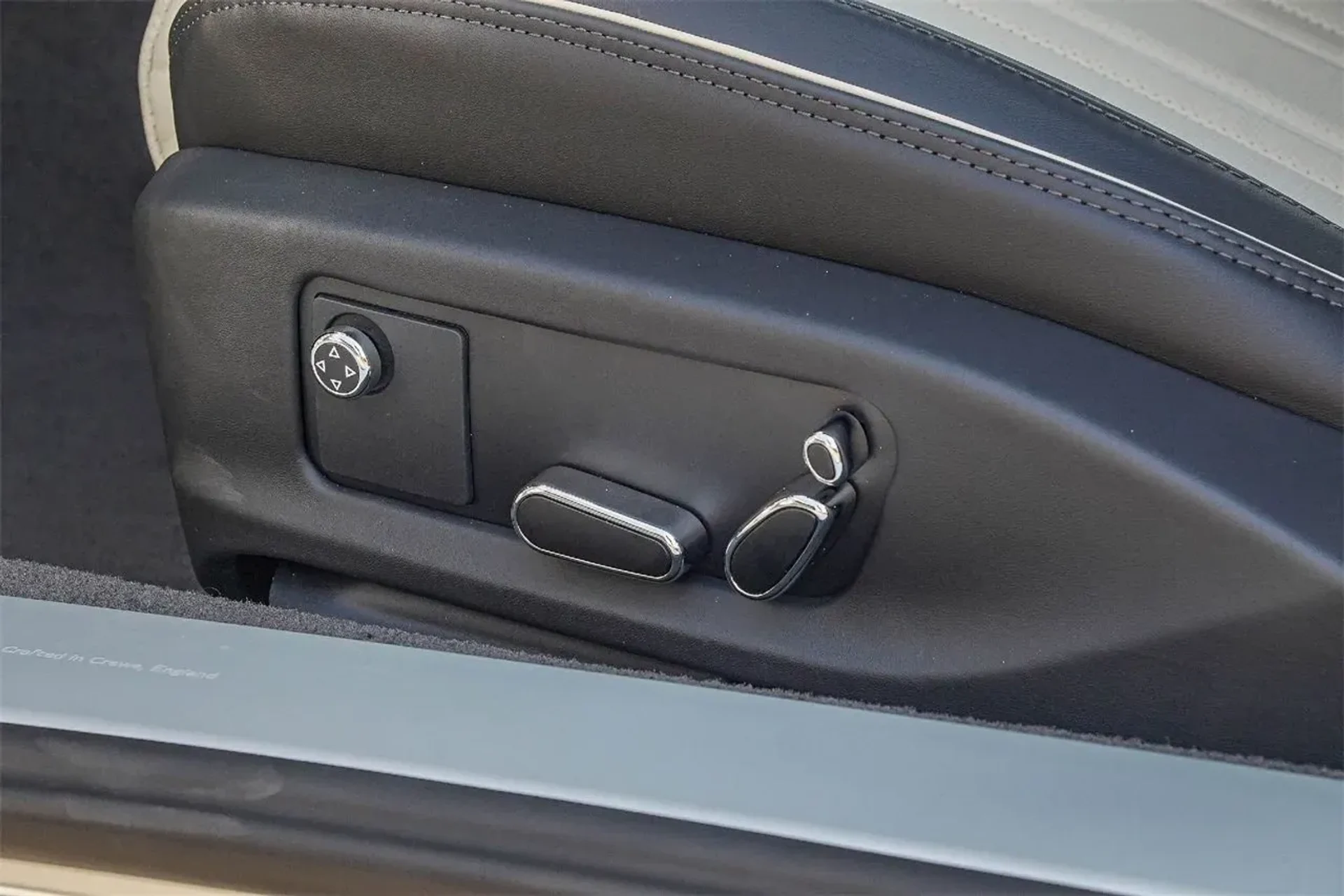 mph033_3290936816_e08127399a2e40998dc4676e8634ab10_145c937179