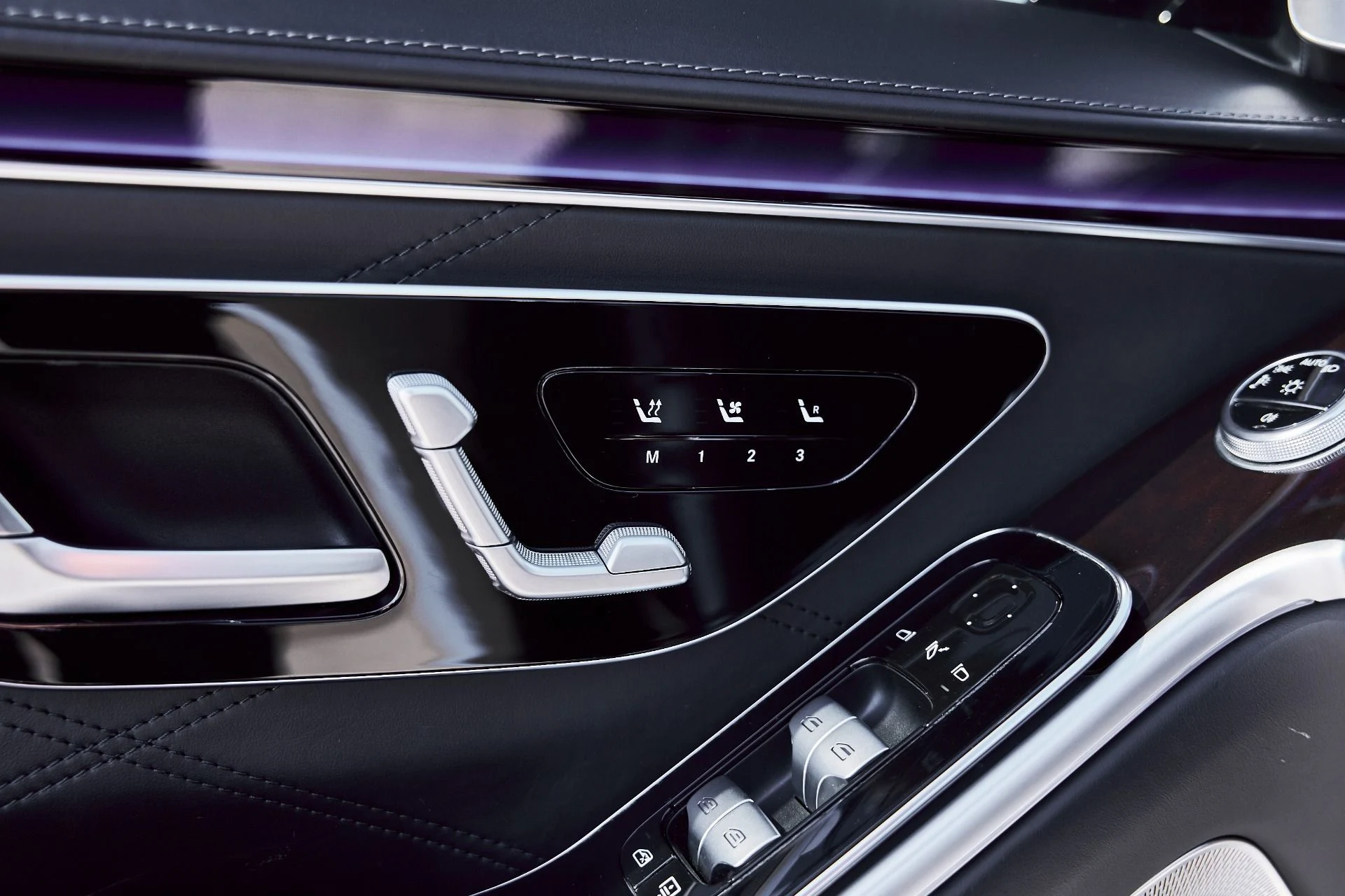 mph033_3291398403_Used_2021_Mercedes_Benz_S_Class_Maybach_S_580_1773278698_8426ad9754