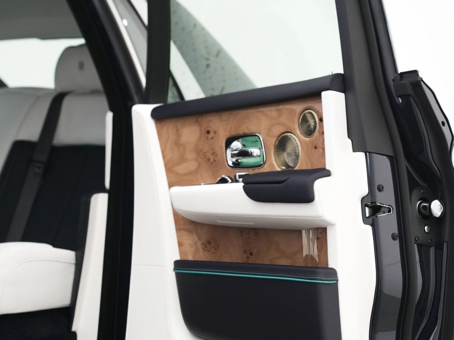 mph033_3313521772_s9wjaxjidk8zuxhyo9235ggfgnrc_c2660df59c