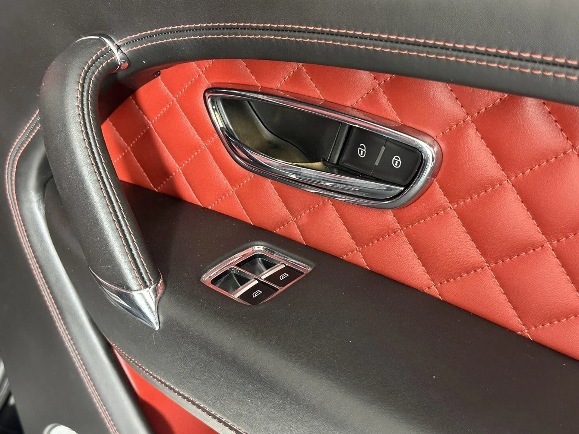 mph033_3315180245_b1c24b80b71df0c81317c78b06df18df_4721804fc6